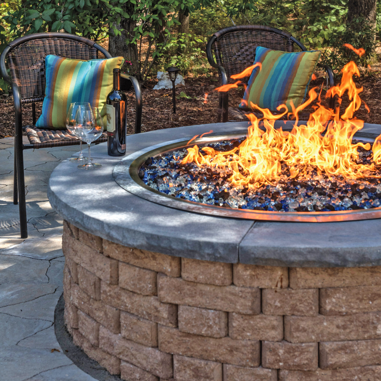 Anchor_Mid-Atlantic_Richmond_Highland-Stone-Fire-Pit_002.png