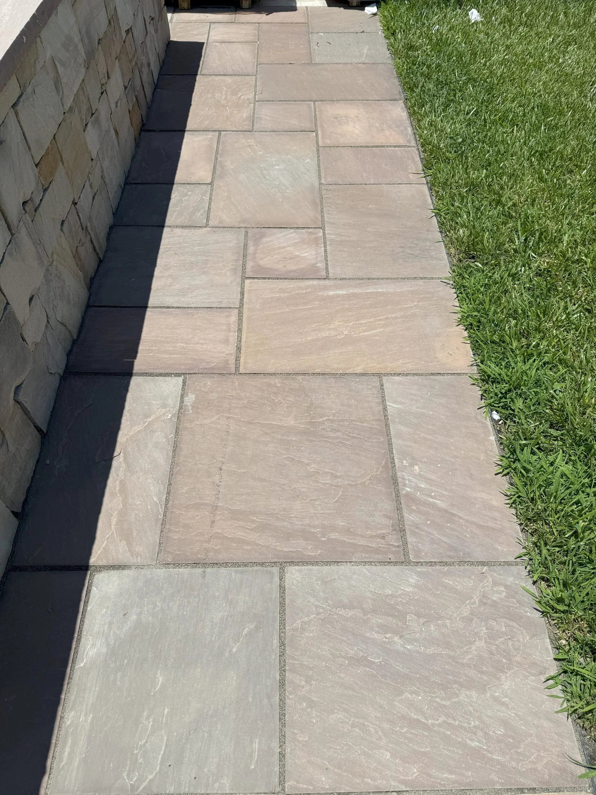 Autumn-Brown-Flagstone-Natural-Cleft--scaled.jpg