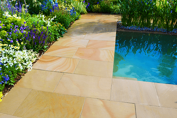 USI-Buff-Sawn-and-Sandblasted-Flagstone-600x400-1.png