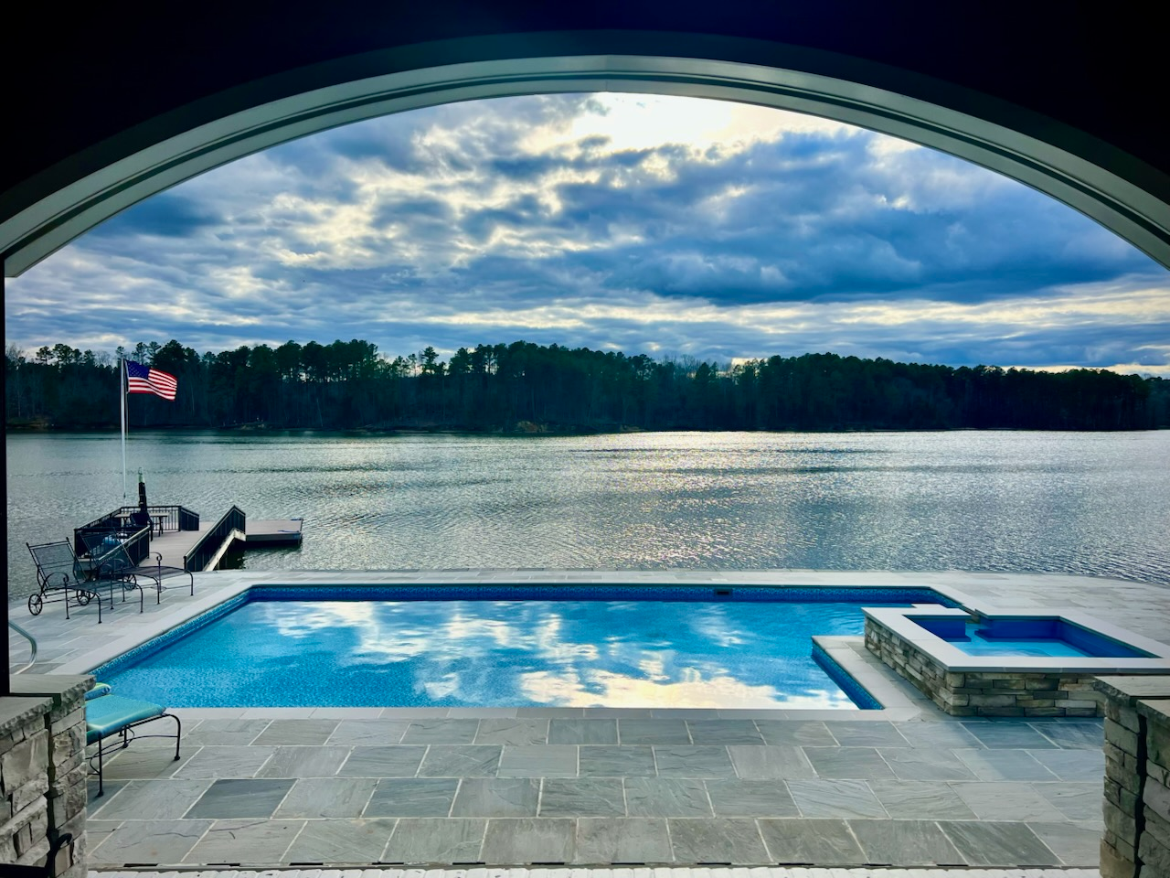 Castle-Grey-Flagtstone-Castle-Grey-Sawn-Sandblasted-Pool-Coping-Bullnose-Edge-Edited.png