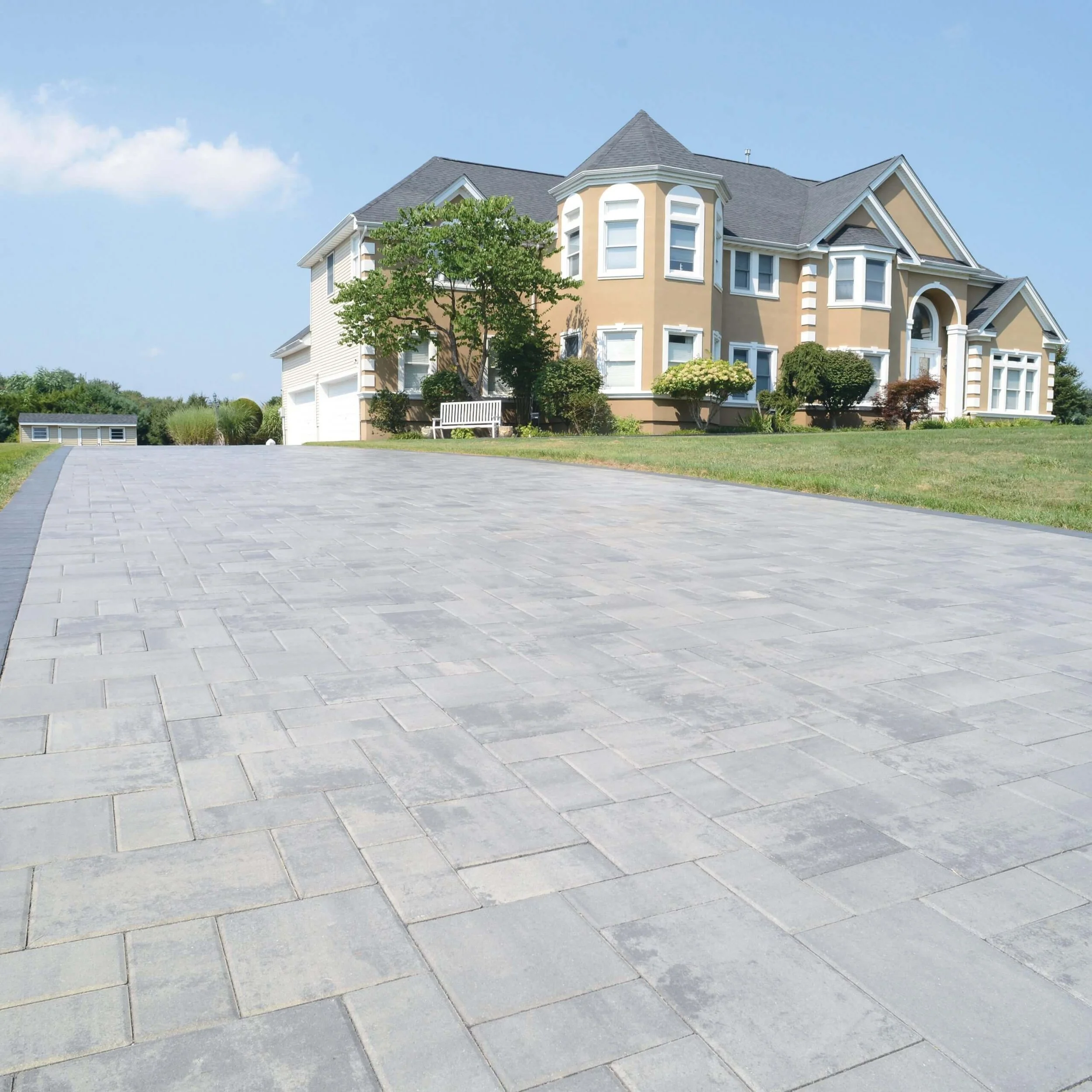 Stone-Ridge-Contemporary-•-Granite-City-Blend-scaled.jpg