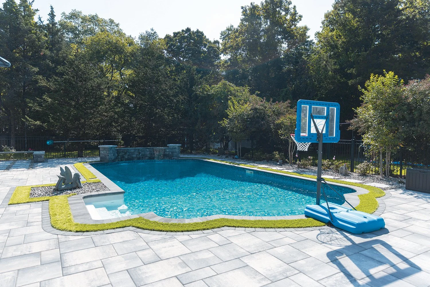 ALPINE-CONTEMPORARY_OCEANIC-BLUE_2025_PAT_POOL-2-1.jpg