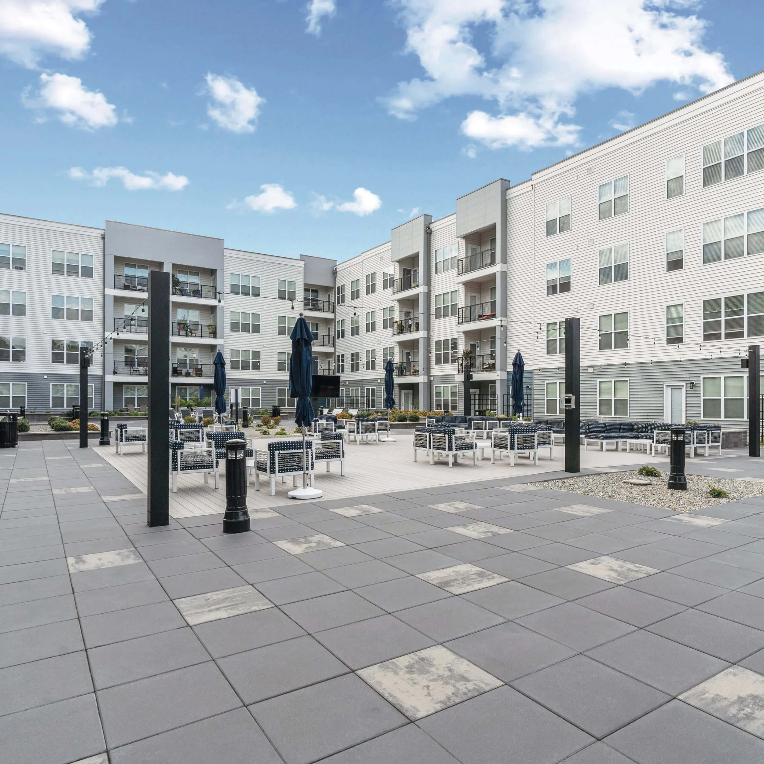 Heritage-Slab-•-Charcoal-Granite-City-Blend-scaled.jpg