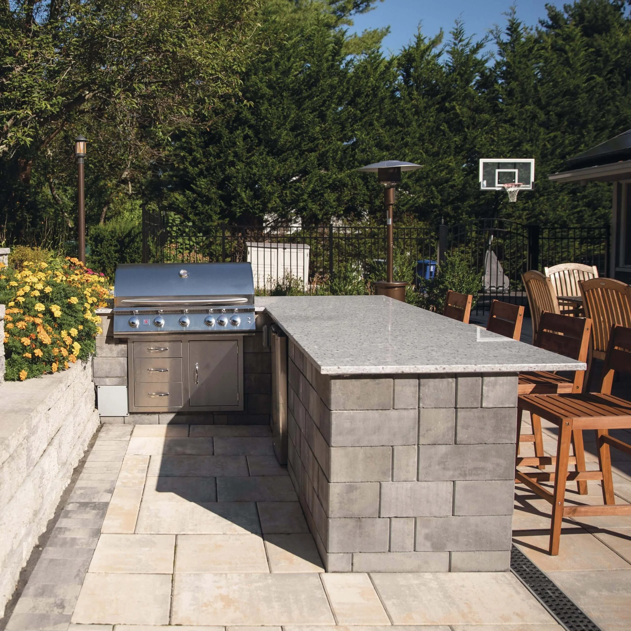 Stonegate-Contemporary-Wall-•-Granite-City-Blend-2-scaled.jpg