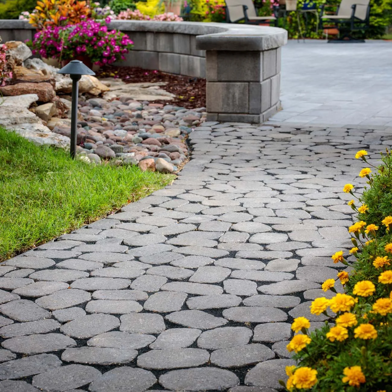 Inspiration_Walkways_Image6.jpg