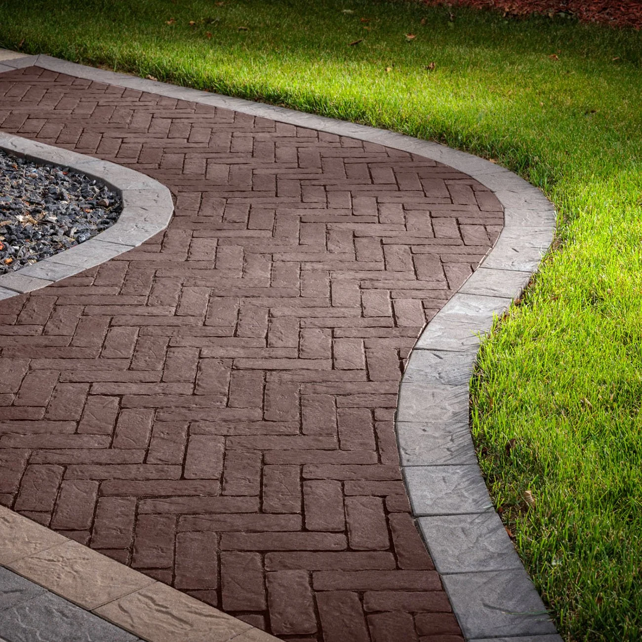 BrooklynPaver_Lifestyle01_2025.jpg