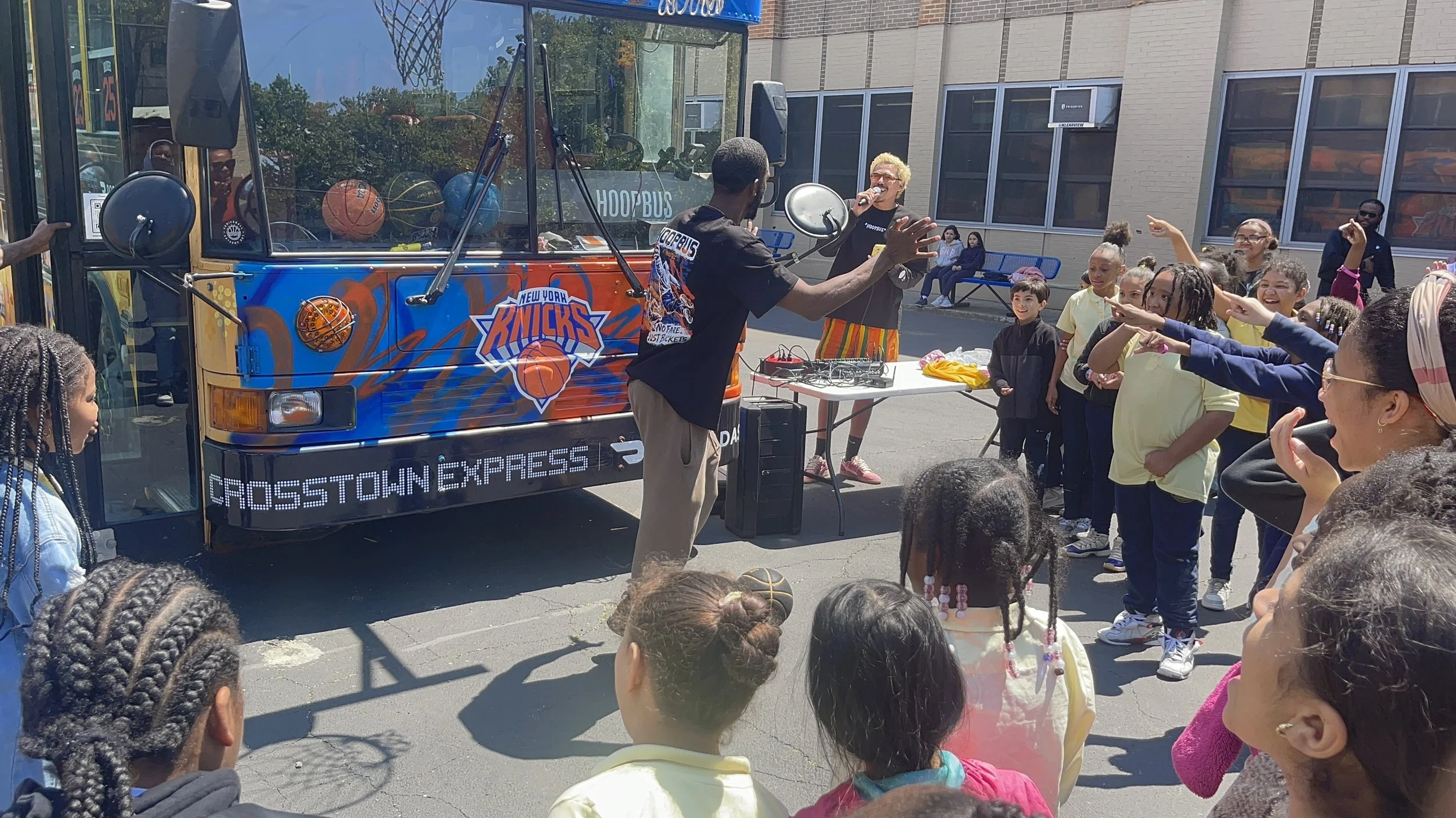 Hoops For Bus 25