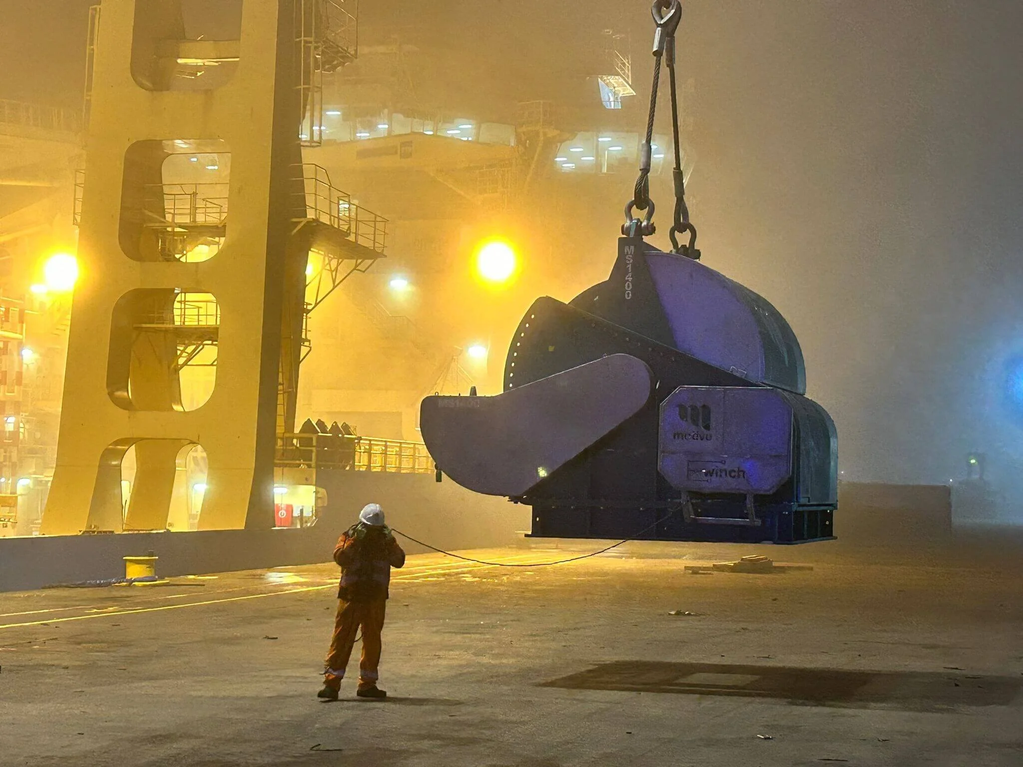 Port Lift Operative_tiny.jpeg