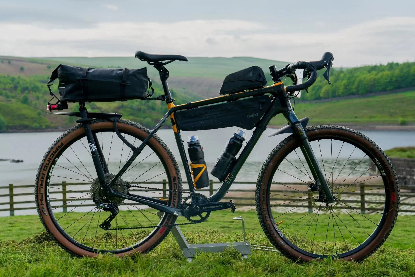 TIME TO GET READY! 🤟
The countdown is on&hellip; now&rsquo;s the time to show your bike some love. Give it a once-over, check your tyres for wear, and get that service booked with your LBS.

The crew from @18bikes will be at the start to help with a