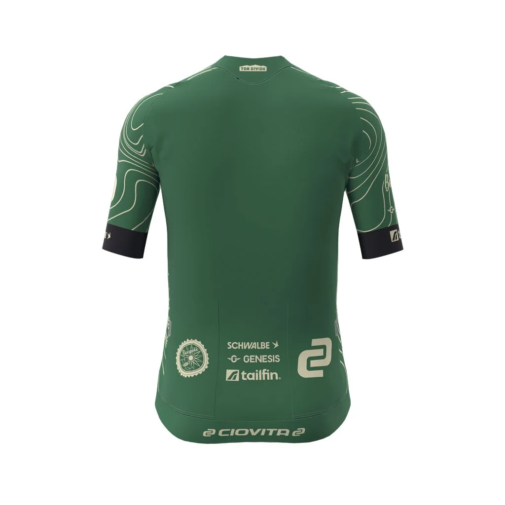 EXPLORE CC943PR GREEN BACK.jpg