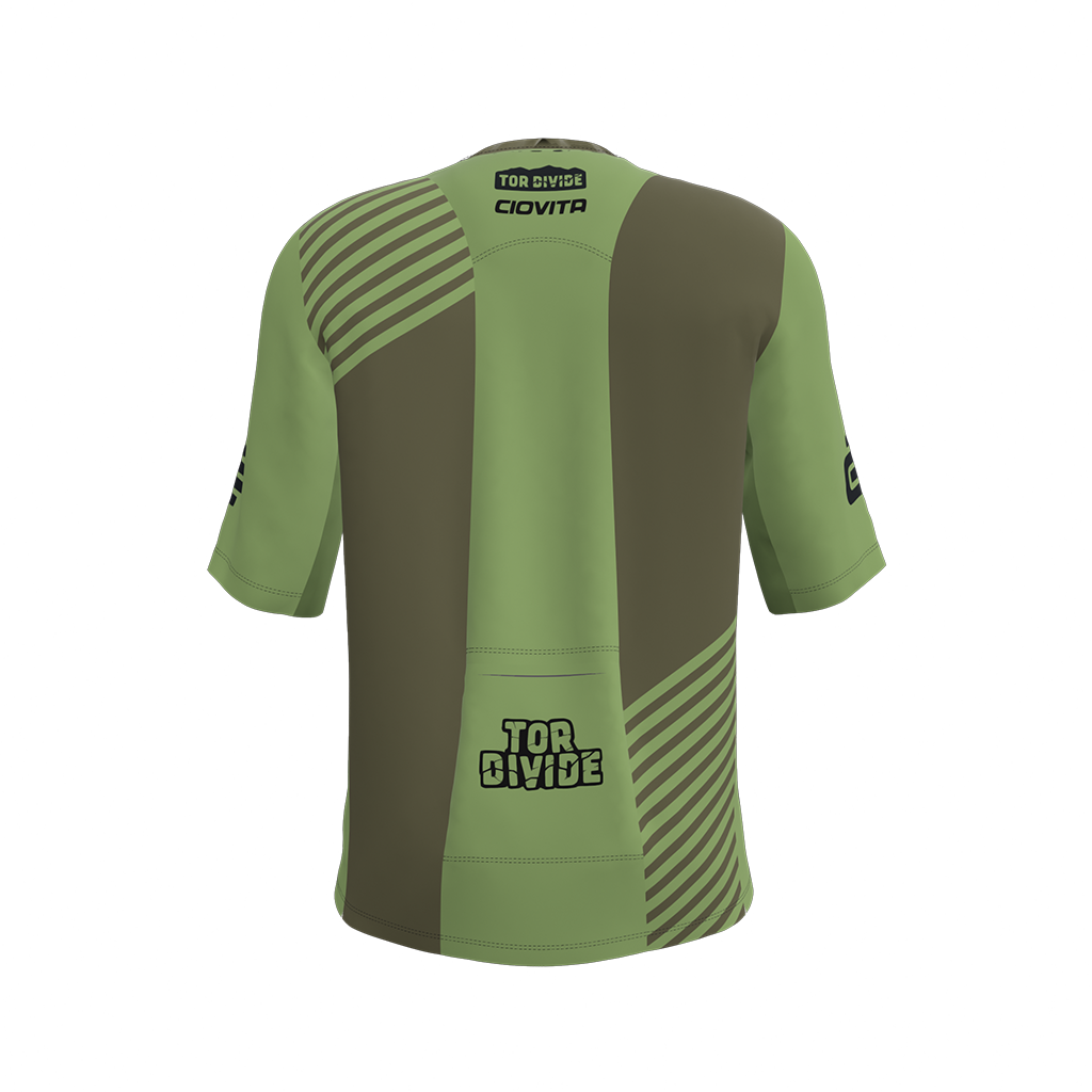 CC435PR_V7 3D_Back View.png