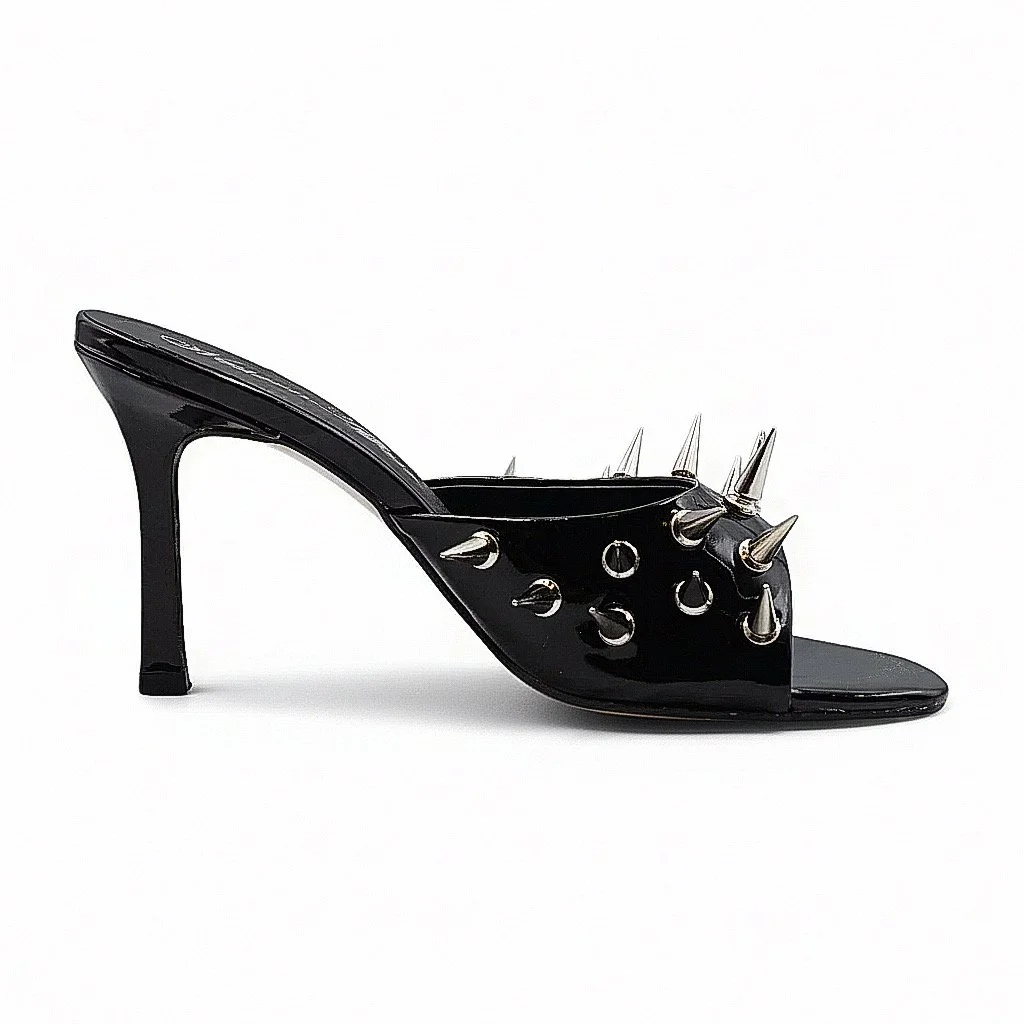 Spotlight Heels in Black