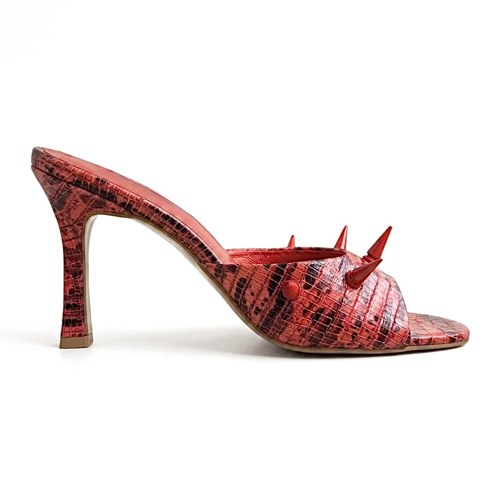 Spotlight Heels in Spritz