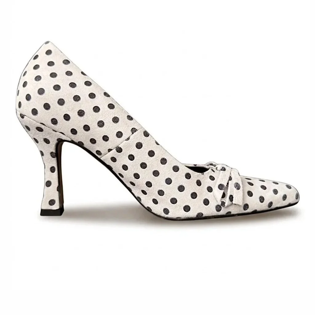 Hollywood Pumps in Fog