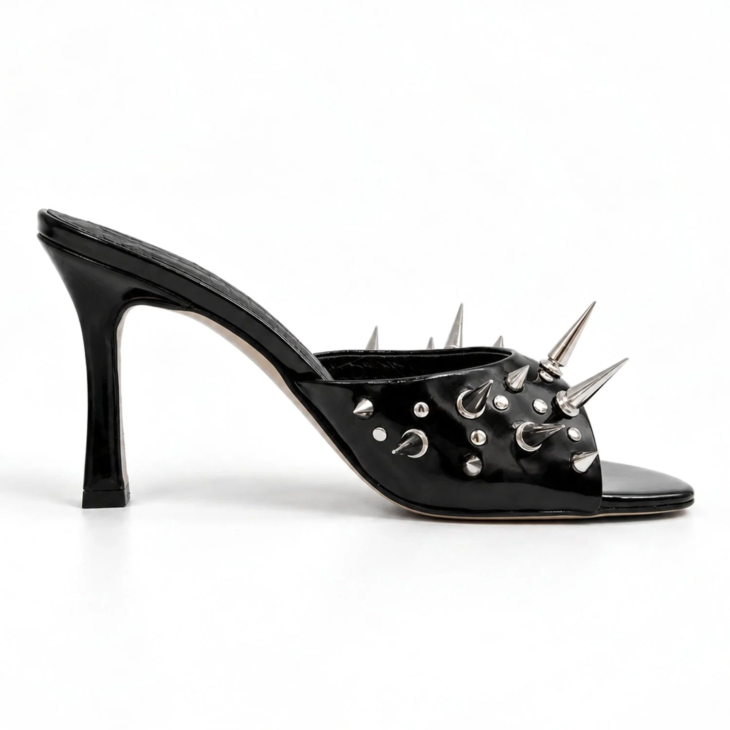 Spotlight Heels in Tar Deluxe