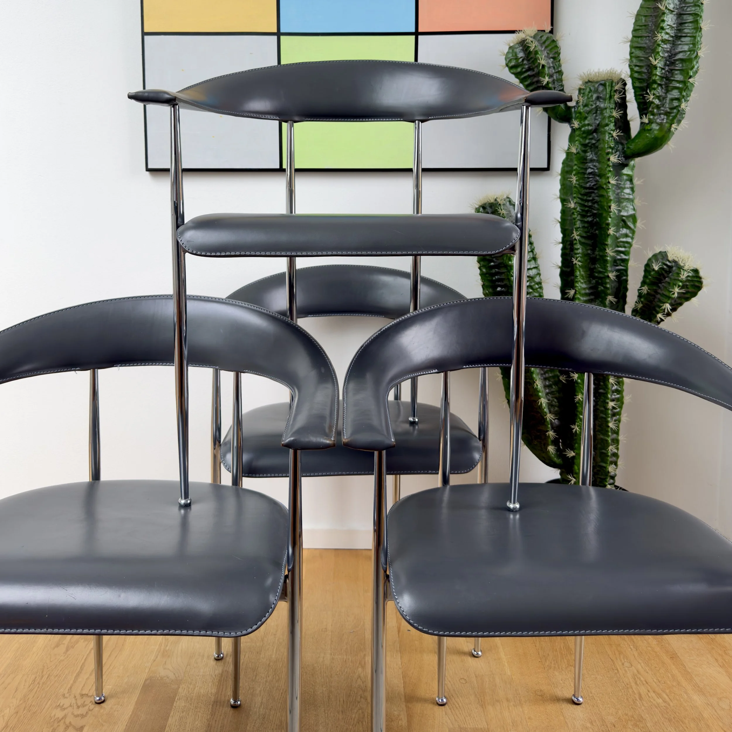 4 Chairs