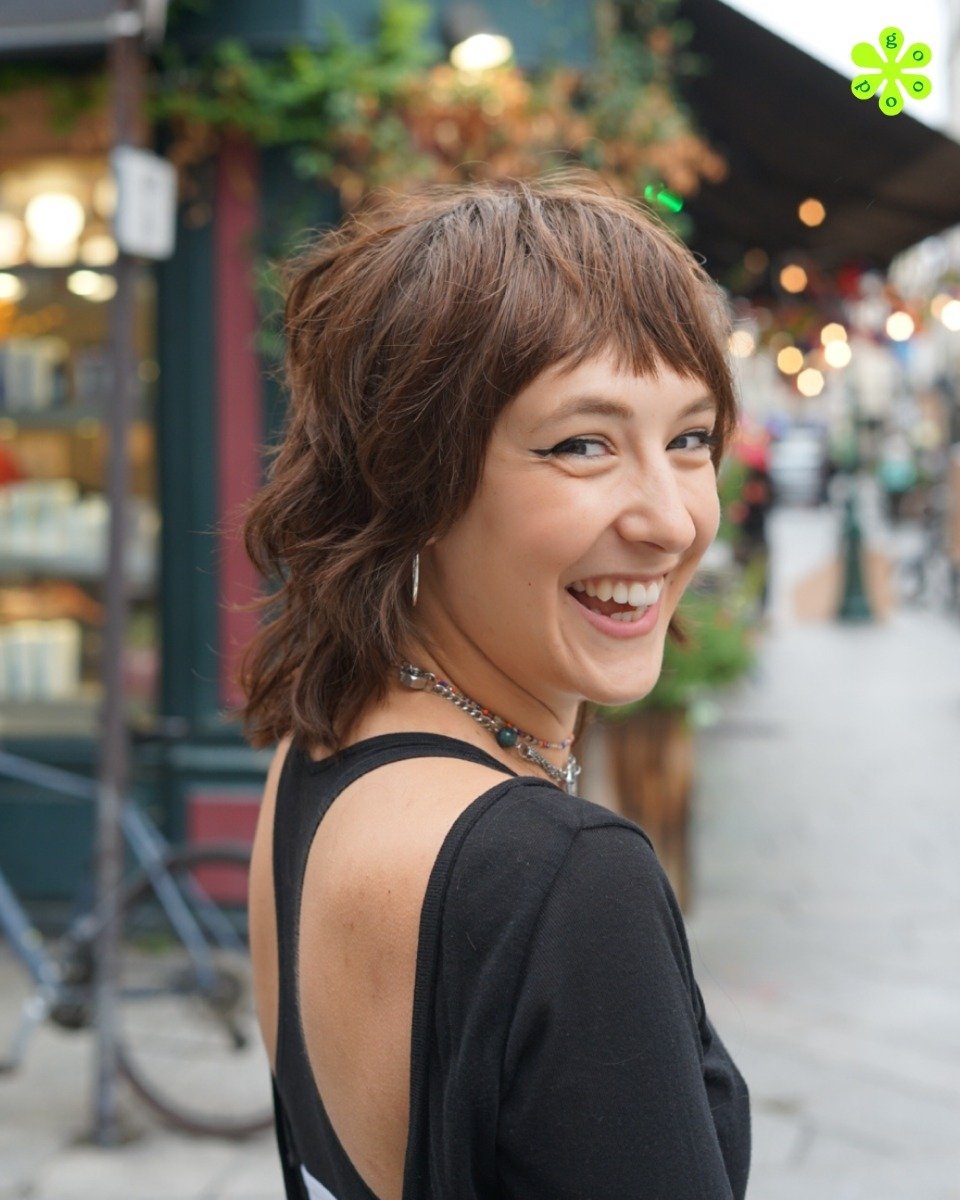 Wild and free 🐺 !
✂️La wolf cut, c'est la coupe qui m&eacute;lange la modernit&eacute; et le naturel. Des longueurs effil&eacute;es pour un look sauvage mais parfaitement ma&icirc;tris&eacute;. Une coupe qui s'adapte &agrave; chaque personnalit&eacu