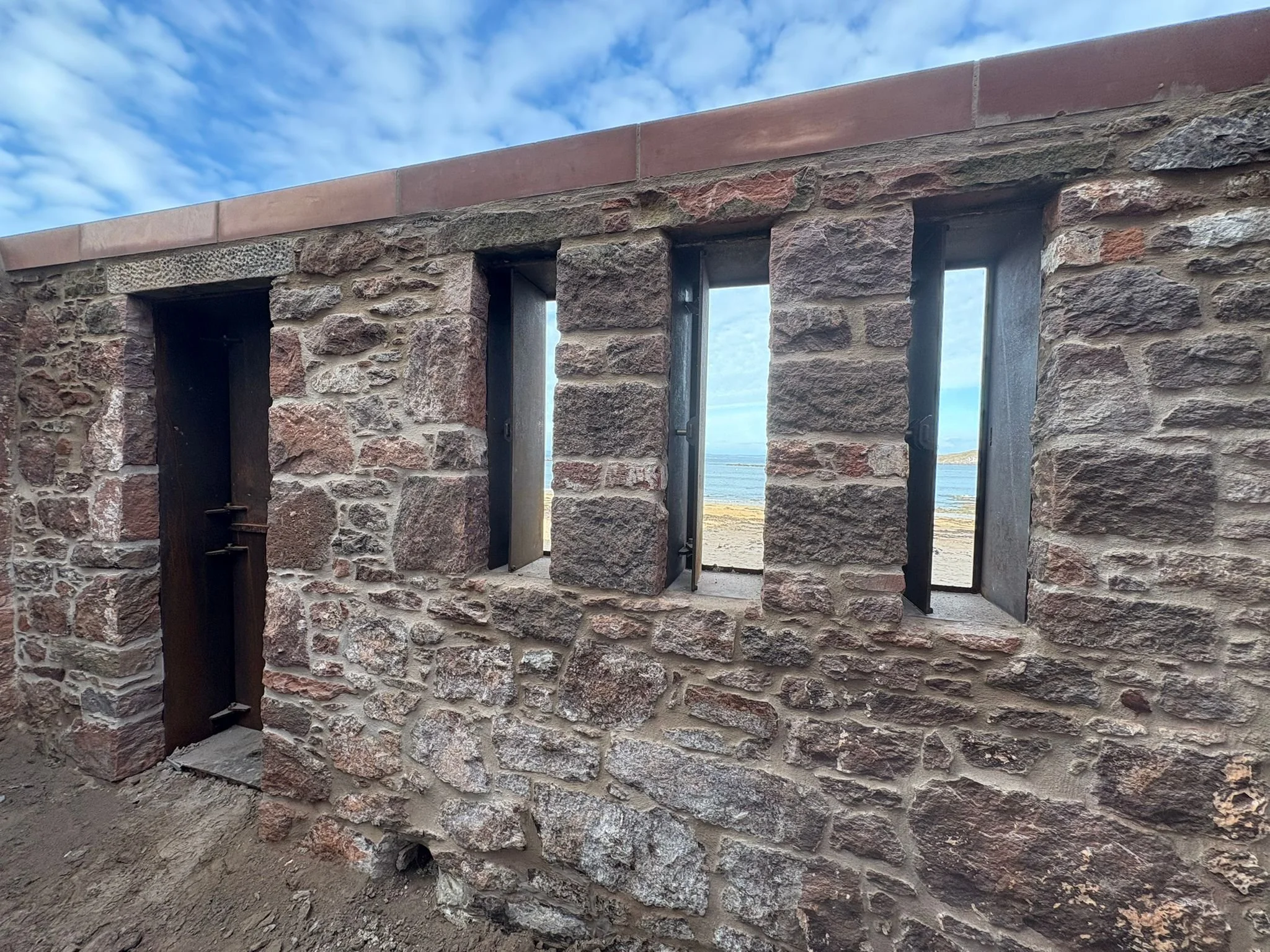 Sea Wall, North Berwick