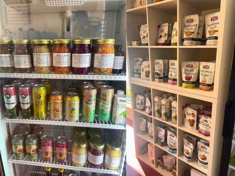 Groceries & Local Food