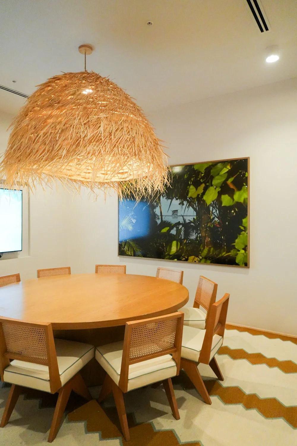 Miami Sales Center_Interior1.jpg