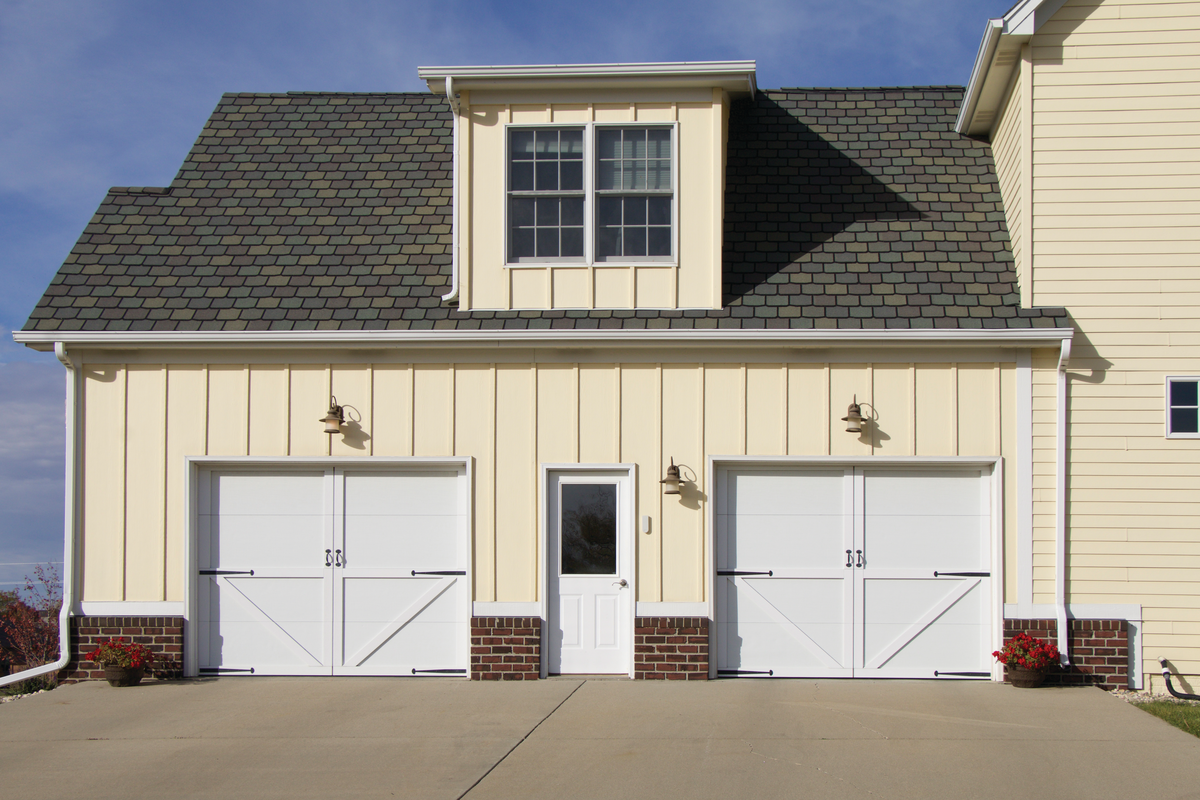 Courtyard Collection® Garage Doors — Overhead Door Co. of Texarkana™
