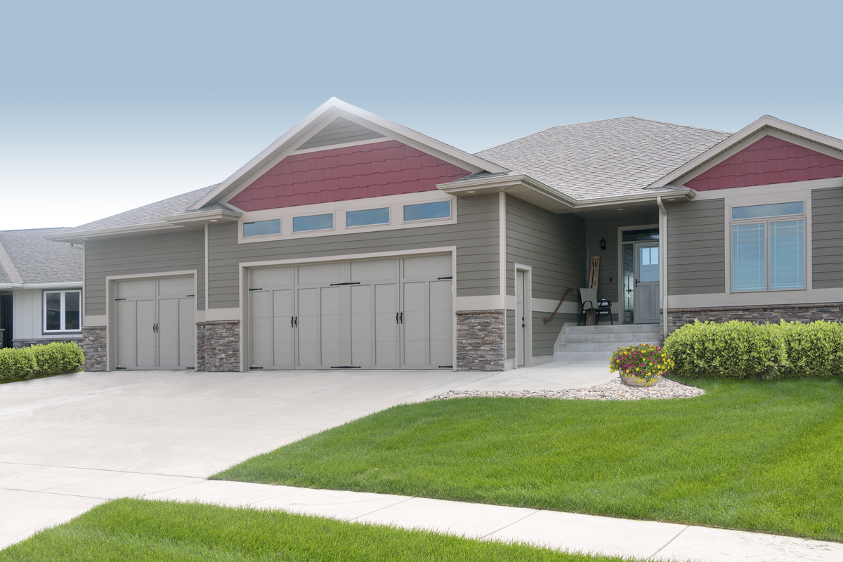 Wind Load Courtyard — Overhead Door Co. of Texarkana™ Garage Door