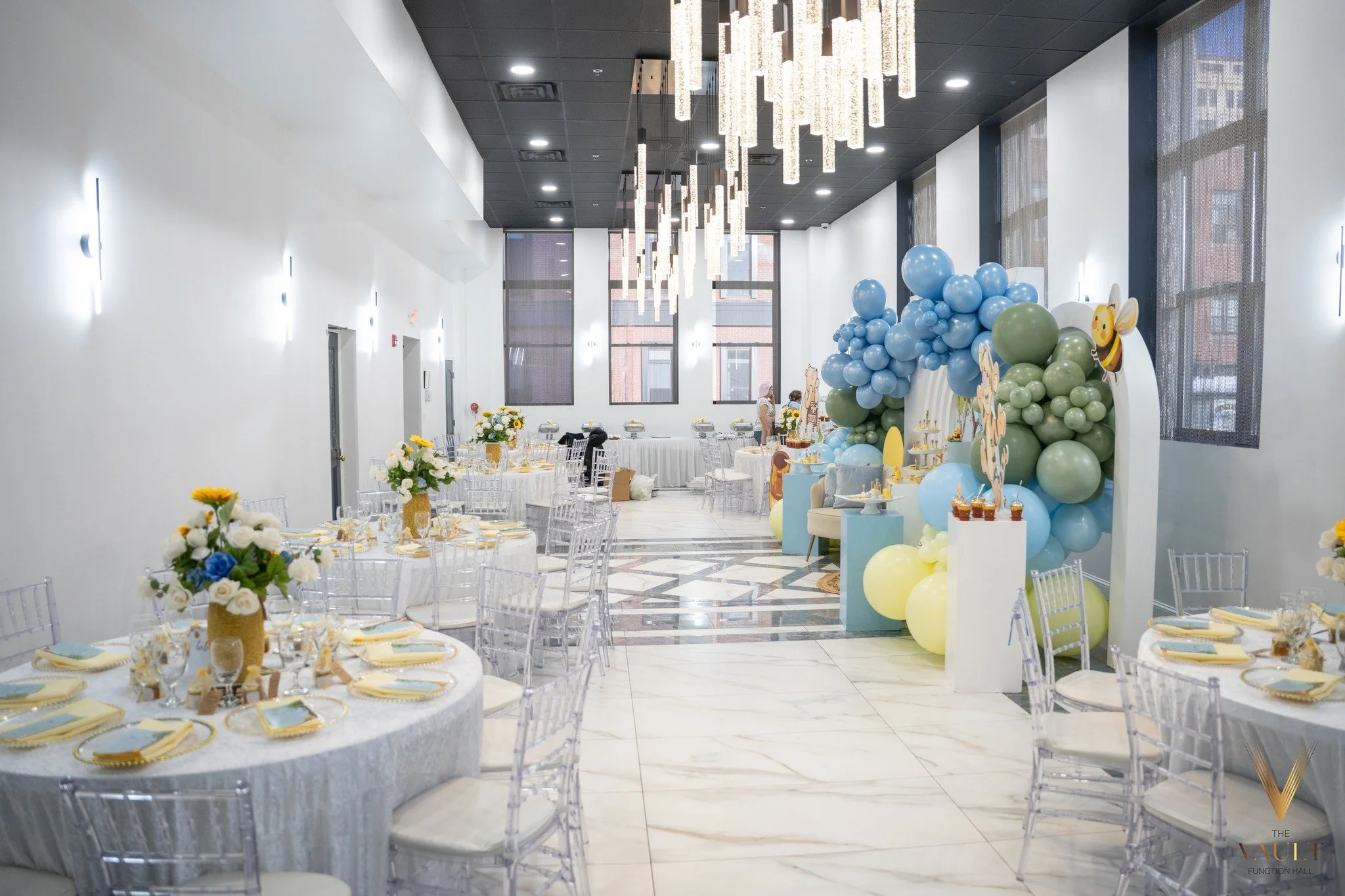 The Star Room shines for every occasion ⭐ Whether cozy or elegant, it&rsquo;s your style, your way.
📍 238 Essex St, Lawrence, MA 01840
📞 (978) 972-0091
🌐 www.thevaultfunctionhall.com