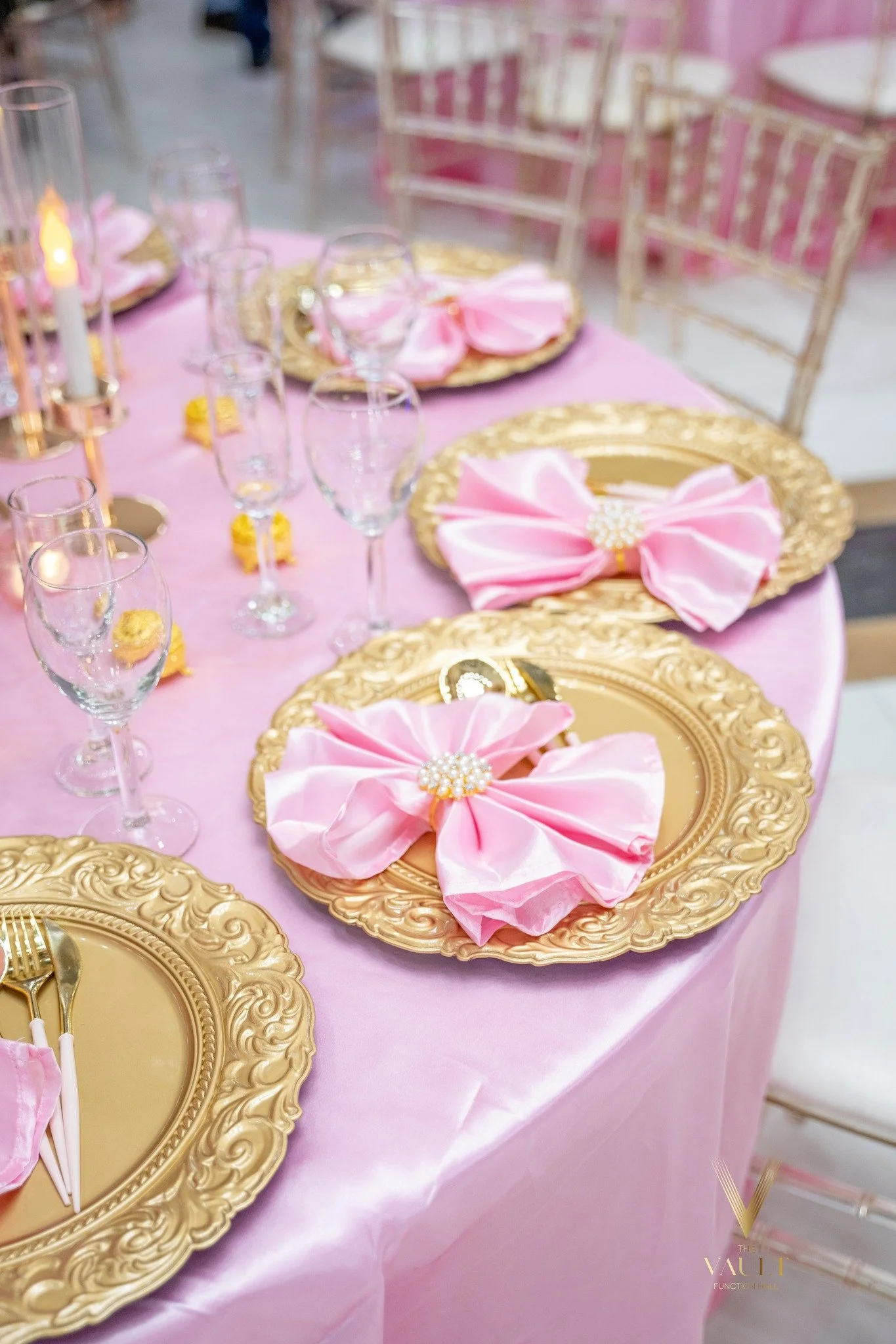 Turning your Sweet 15 vision into reality ✨ Celebrate, shine, and make memories at The Vault Function Hall!
📍 238 Essex St, Lawrence, MA
📞 (978) 972-0091
🌐 www.thevaultfunctionhall.com