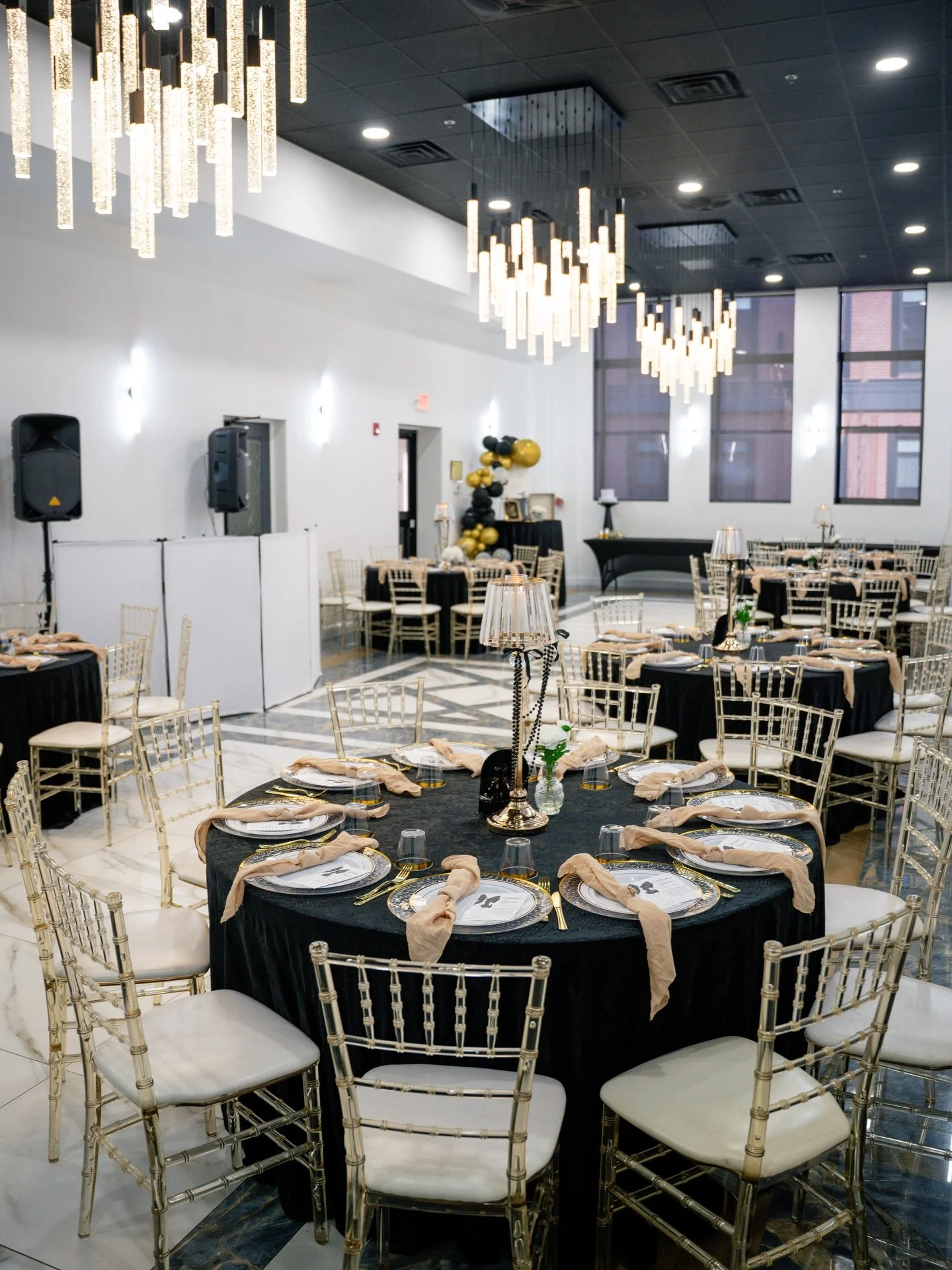 You don&rsquo;t need over-the-top decorations when the venue already speaks for itself ✨

At The Vault, elegance comes built in&mdash;so you can keep it simple and still have a stunning event.

Let the space do the magic

📍 238 Essex St, Lawrence, M