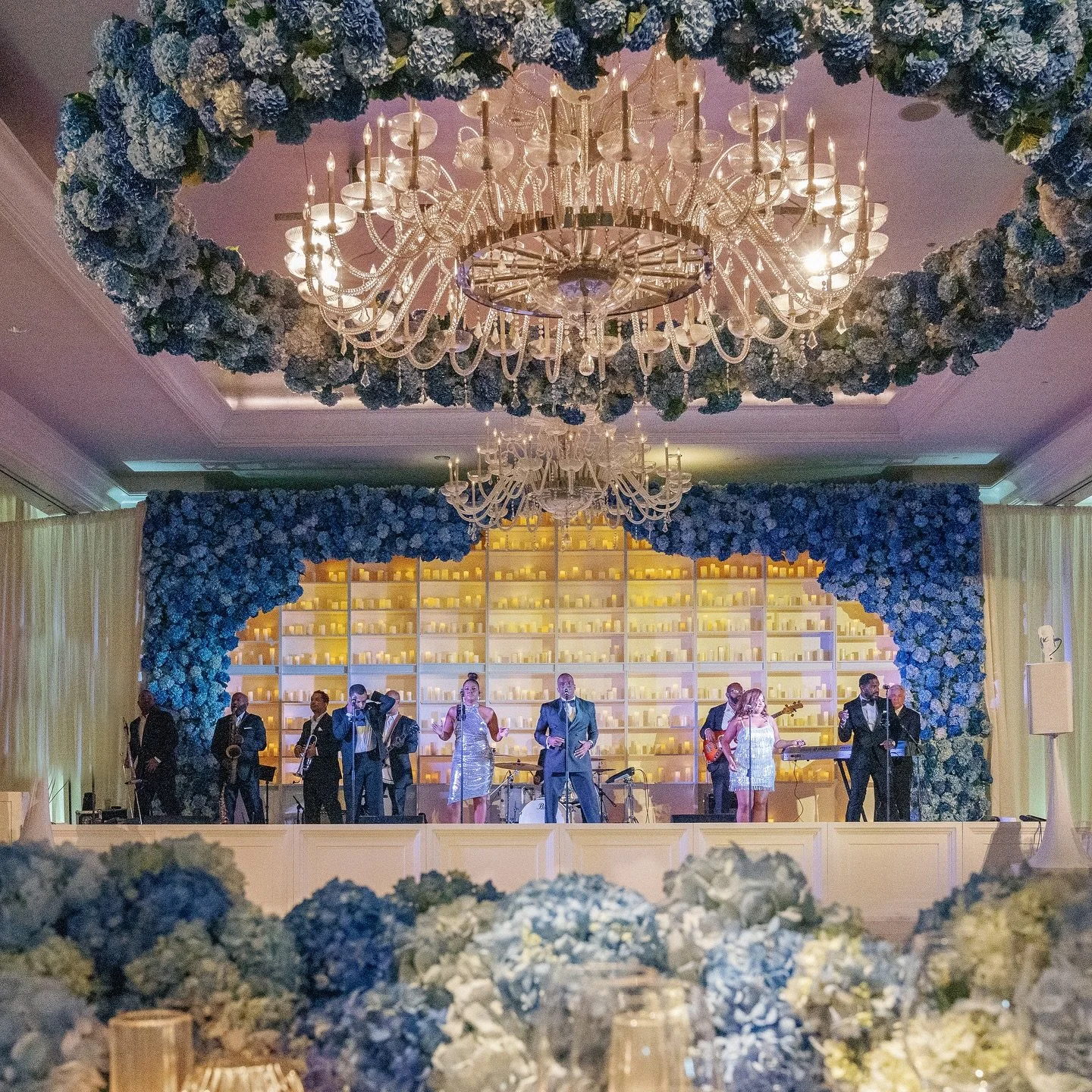 &ldquo;More than anything, I must have flowers, always, always.&rdquo; &mdash; Claude Monet
⠀⠀⠀⠀⠀⠀⠀⠀⠀
⠀⠀⠀⠀⠀⠀⠀⠀⠀
@willettphoto
@edgedesigngroup @stregisatl