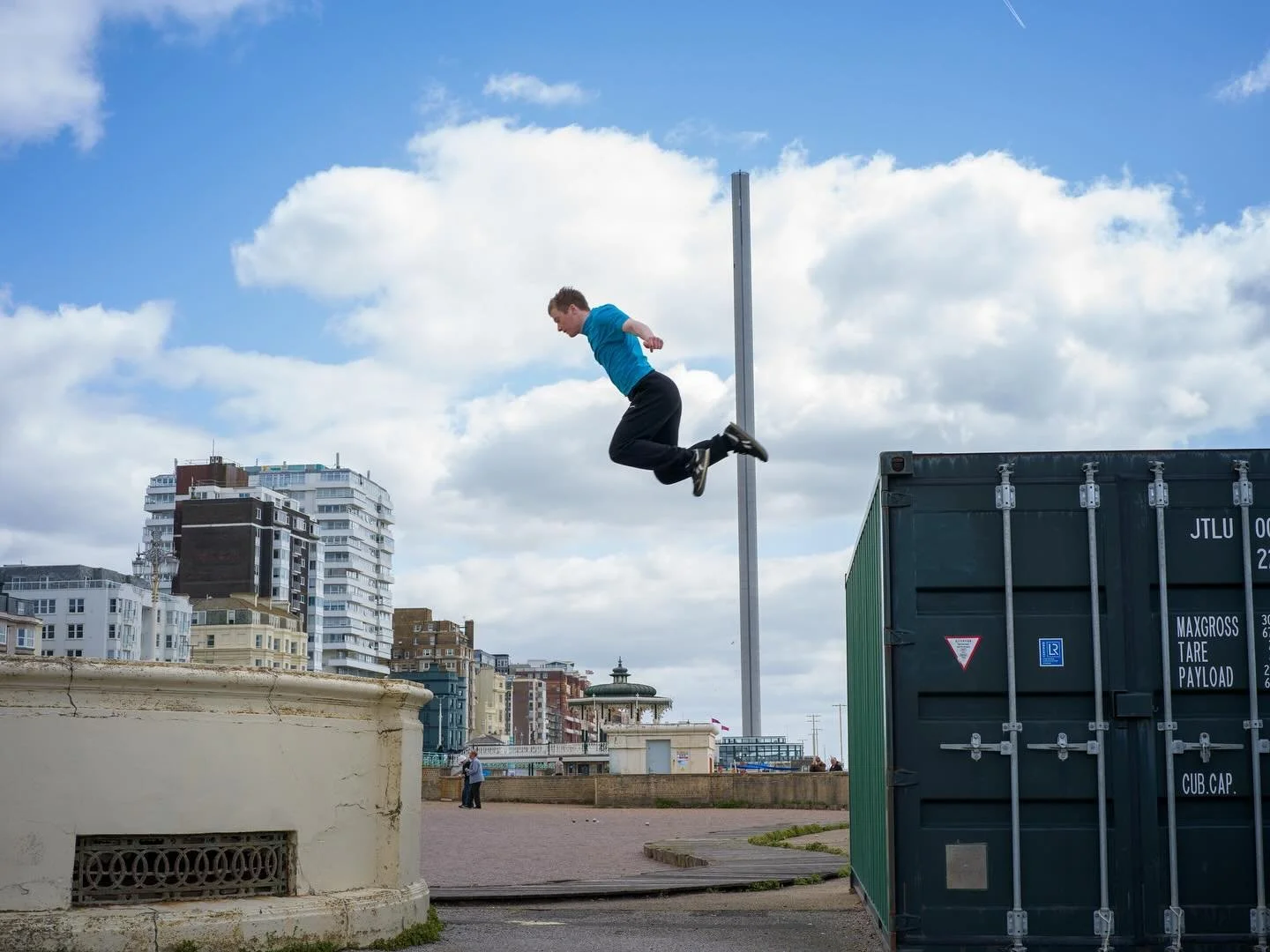 #brighton #brightonstreetphotography #streetphotgraphy
 #streetsnappers #street  #wearethestreet #streetphotographer #capturestreets #ourstreets #streetscene #streetphotographers #street_photography #zonestreet #ig_street #ig_streetphotography #story