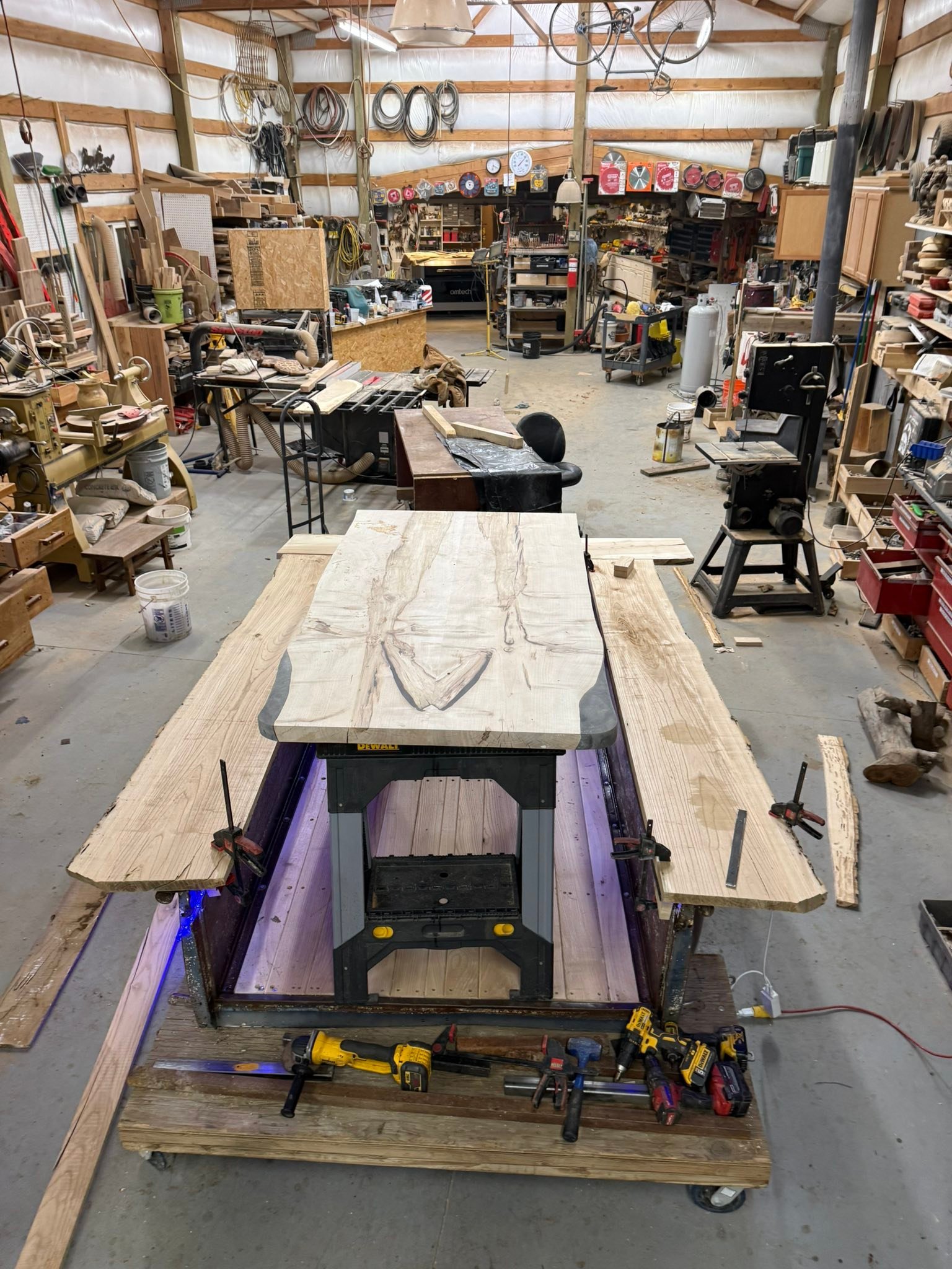 Trail fit for the table, top and benches for the pick up bed shop table