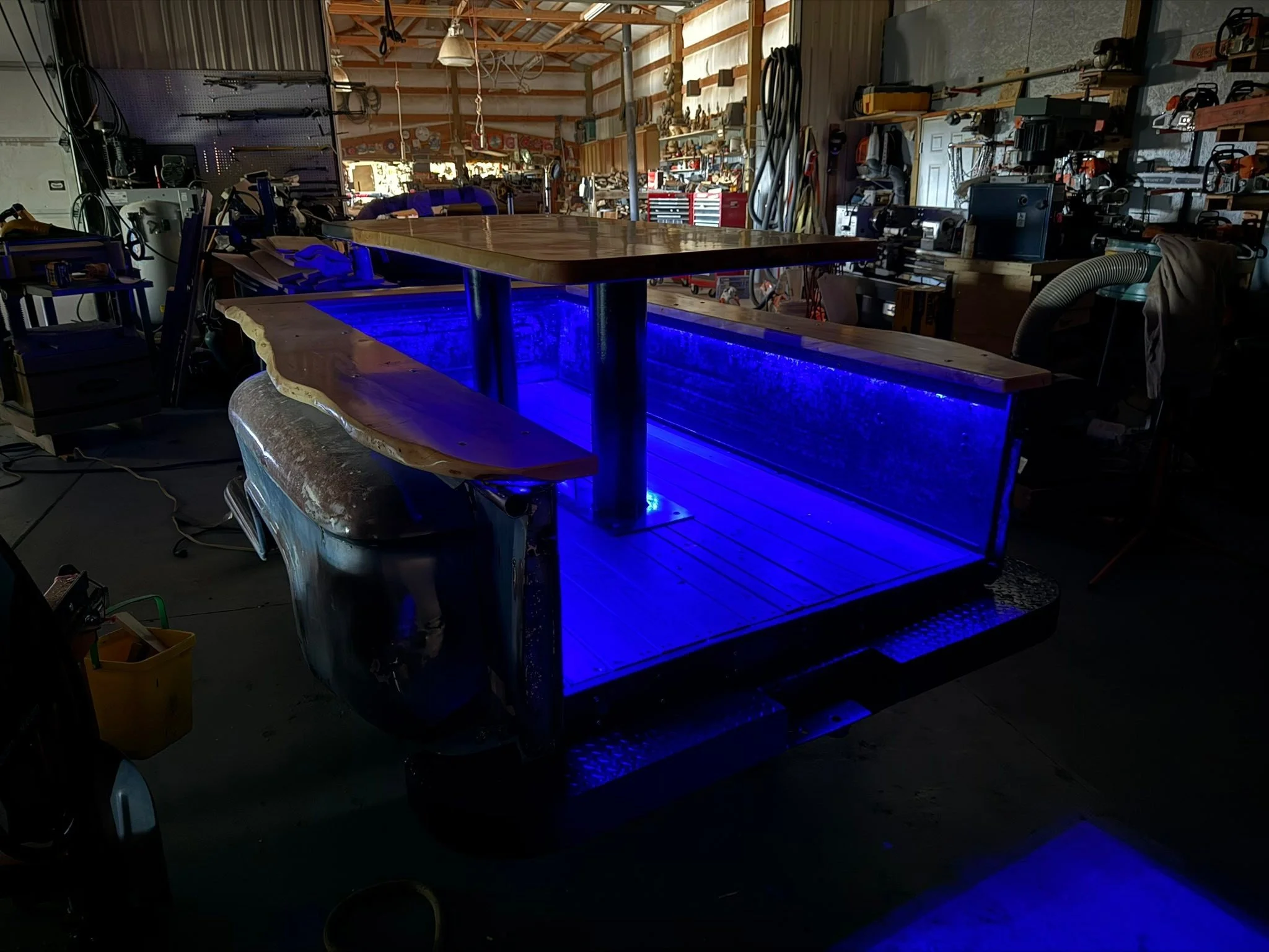 What&rsquo;s up with Facebook not letting us load more than one video at a time now. Anyway a few more shots of the truck bed shop table.