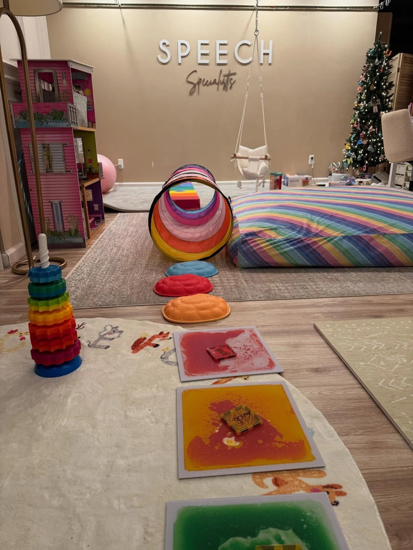 We love incorporating movement into our speech therapy sessions! Check out this speech sound obstacle course! #speechtherapy #slp #speechsounddisorders #speechspecialistsllc #movement