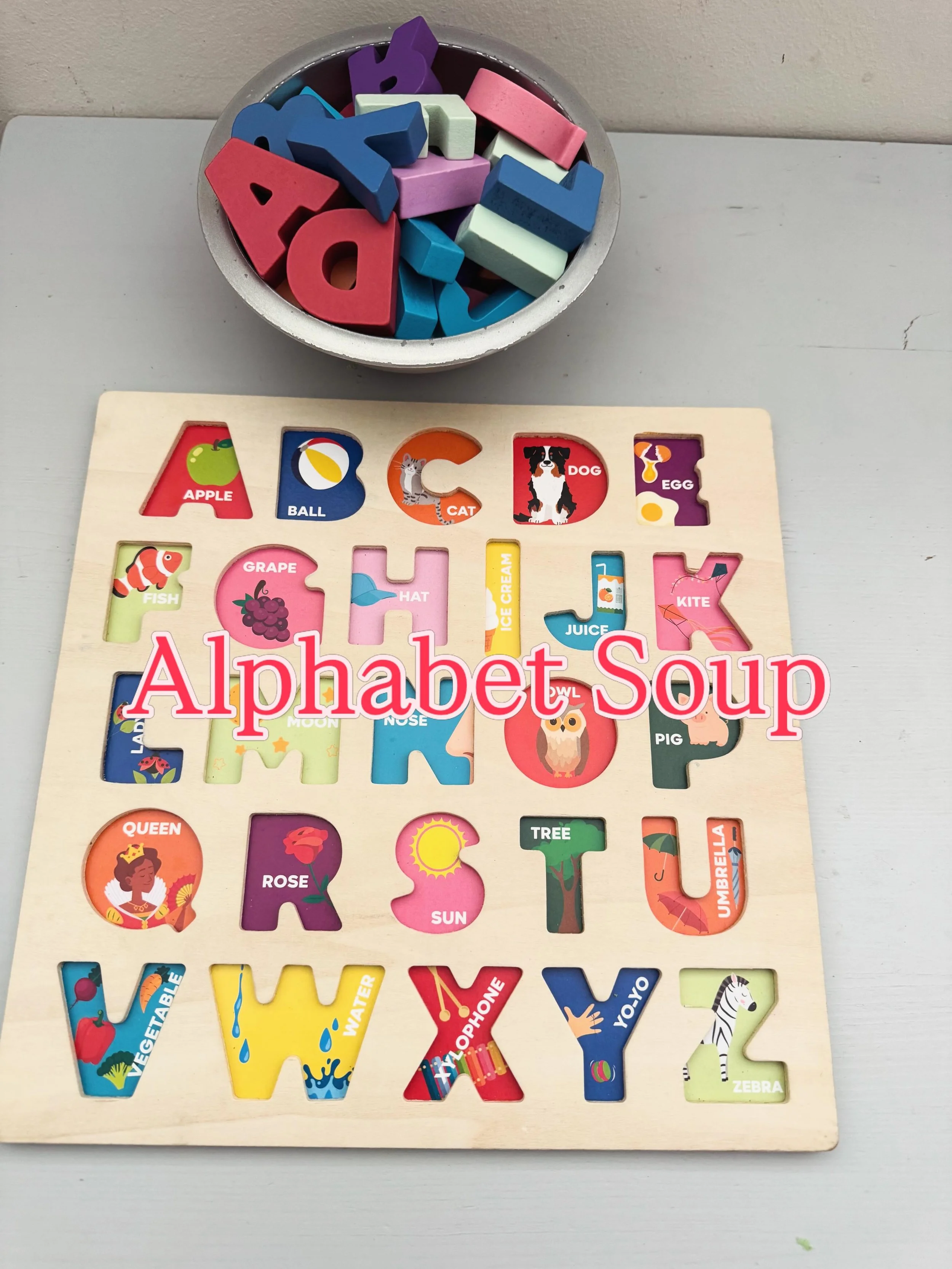 Quick tip: turn any puzzle into &ldquo;soup&rdquo; ! 

A more engaging way to use puzzles! I love this alphabet soup activity which incorporates play, fine motor, early literacy, &amp; more! #speechspecialistsllc #slp #speechtherapy #speechlanguagepa
