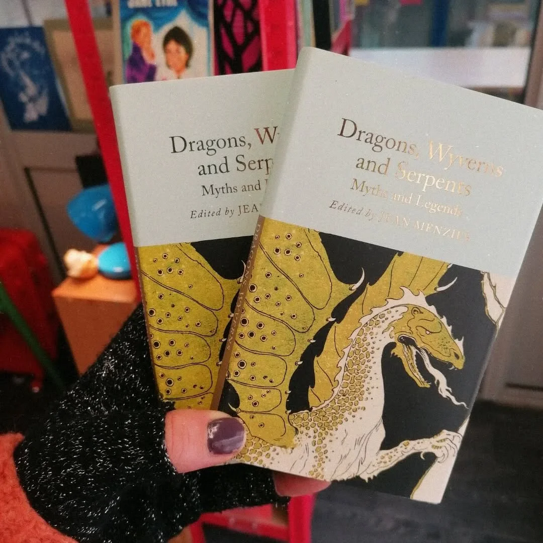 🐉Back in stock by popular demand! 

This delicious Macmillan Collector's Library 'Dragons, Wyverns and Serpents' edited by Jean Menzies is back on the shelf. With its delightful gilt edge it is a perfect addition to any hoard.

Do you know the diffe
