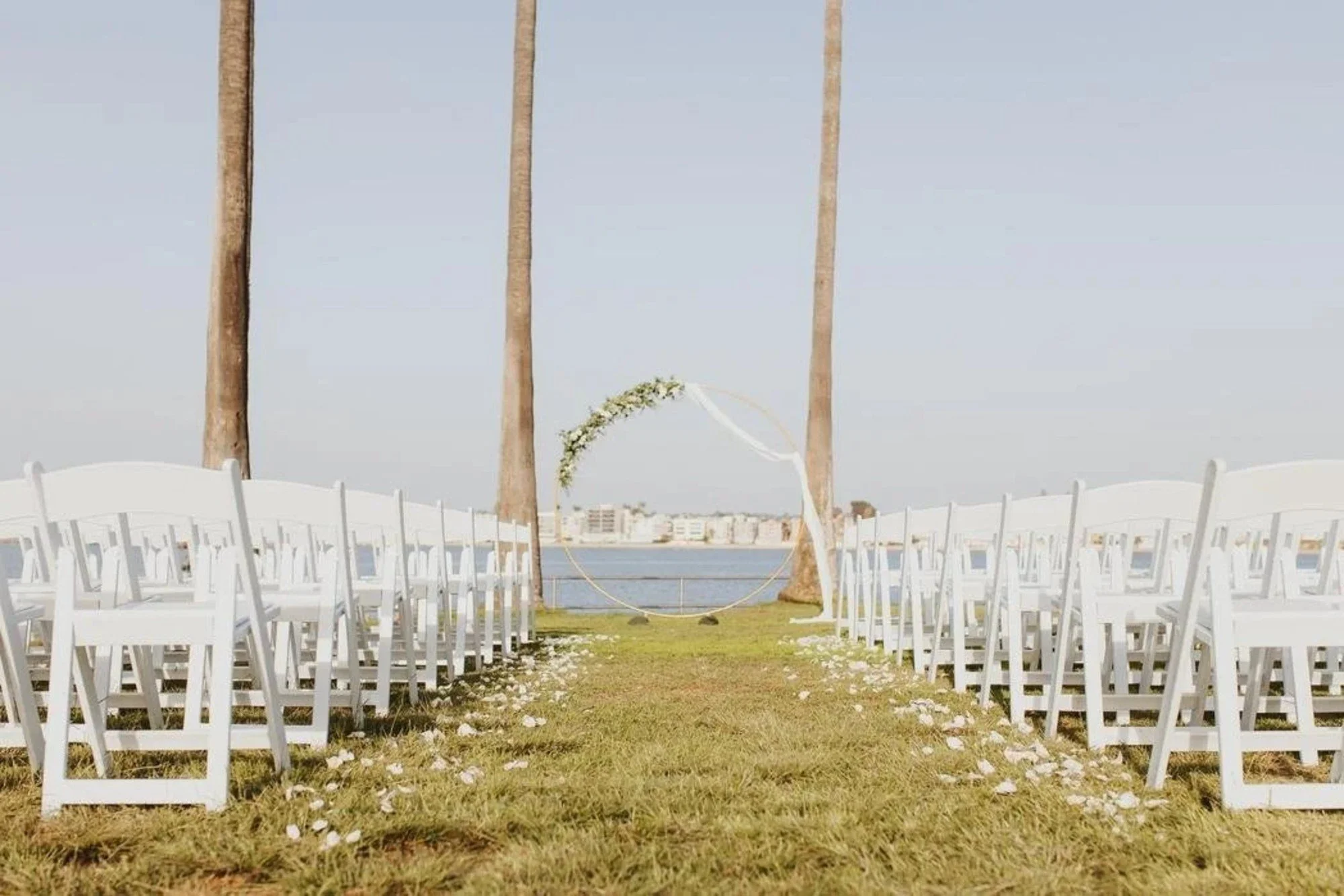 Why Waterfront Wedding Venues in San Diego Continue to Be Popular
