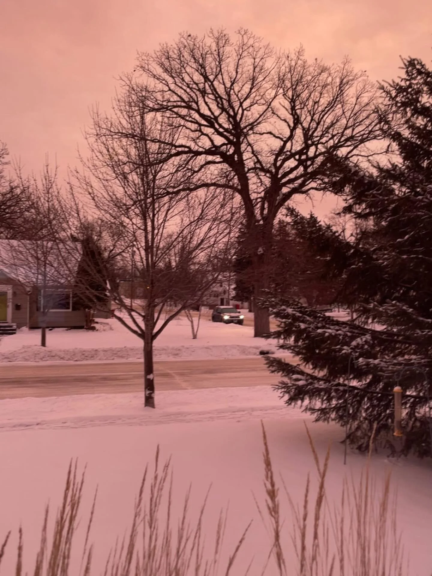 Last morning of the year.

If this year taught me anything, it&rsquo;s this:
A year that held hard days, good days, and days I&rsquo;ll never forget. 🤍

Some moments stretched me.
Some surprised me.
Some changed me in ways I didn&rsquo;t expect.

So