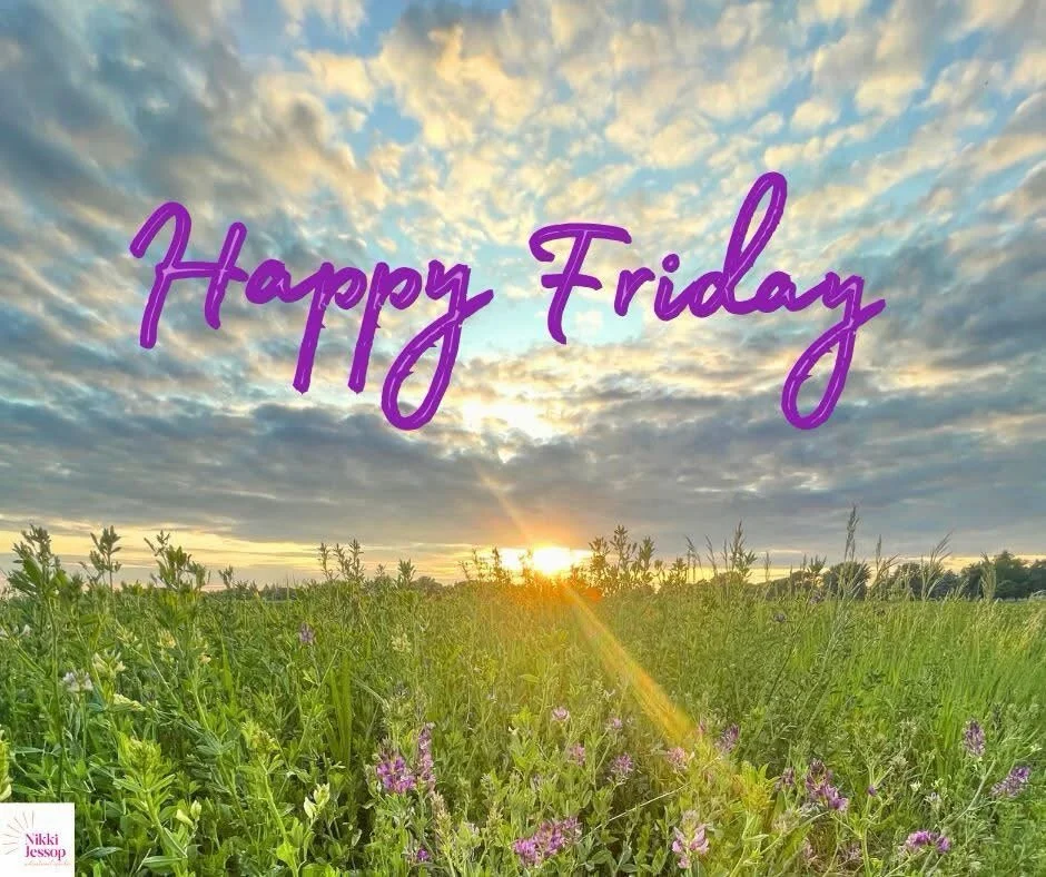 Clouds did their thing&hellip;
sun did its thing&hellip;
and somehow&mdash;it all worked together.
Happy Friday, Friends 😀

Enjoy your weekend!