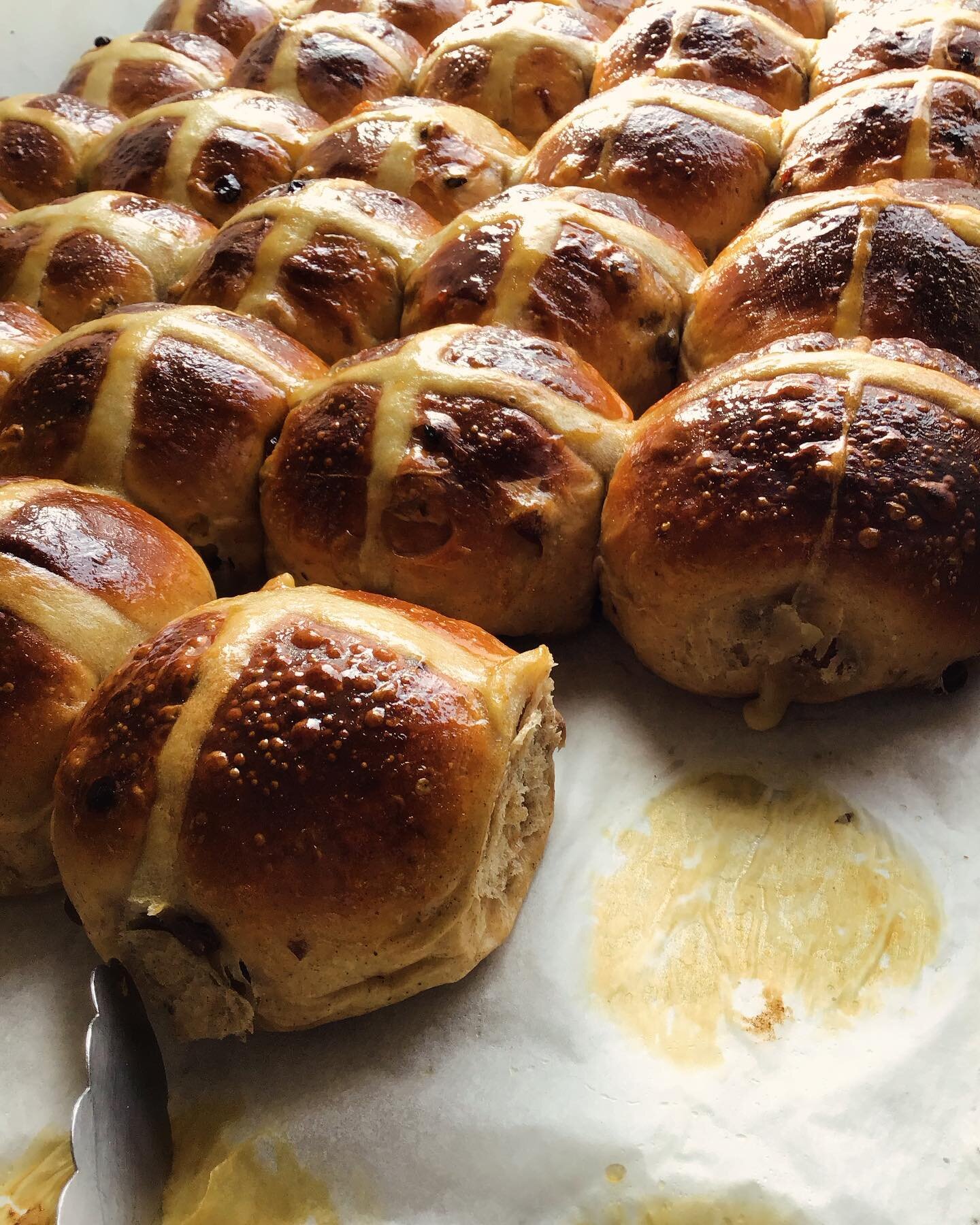 Best be quick!! Hot cross buns in the shop #lechlade #sourdough #localshopping #wildfarmed