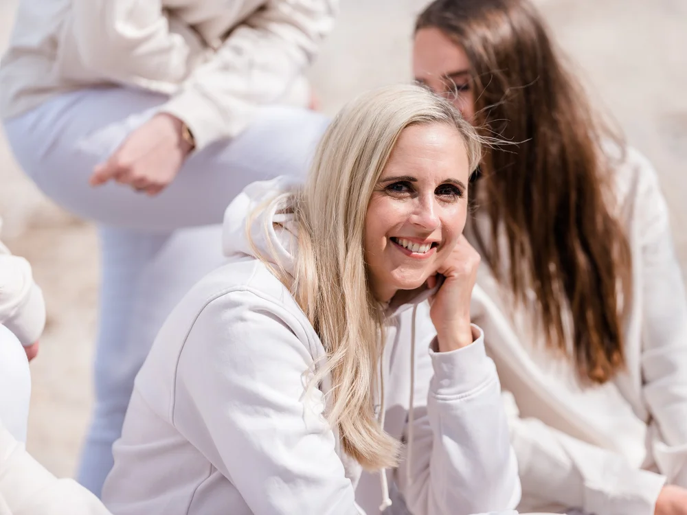 ©Frieda Bruhn-2022-Praxis Dr. teichert makelloøs-Team April-web-32.jpg