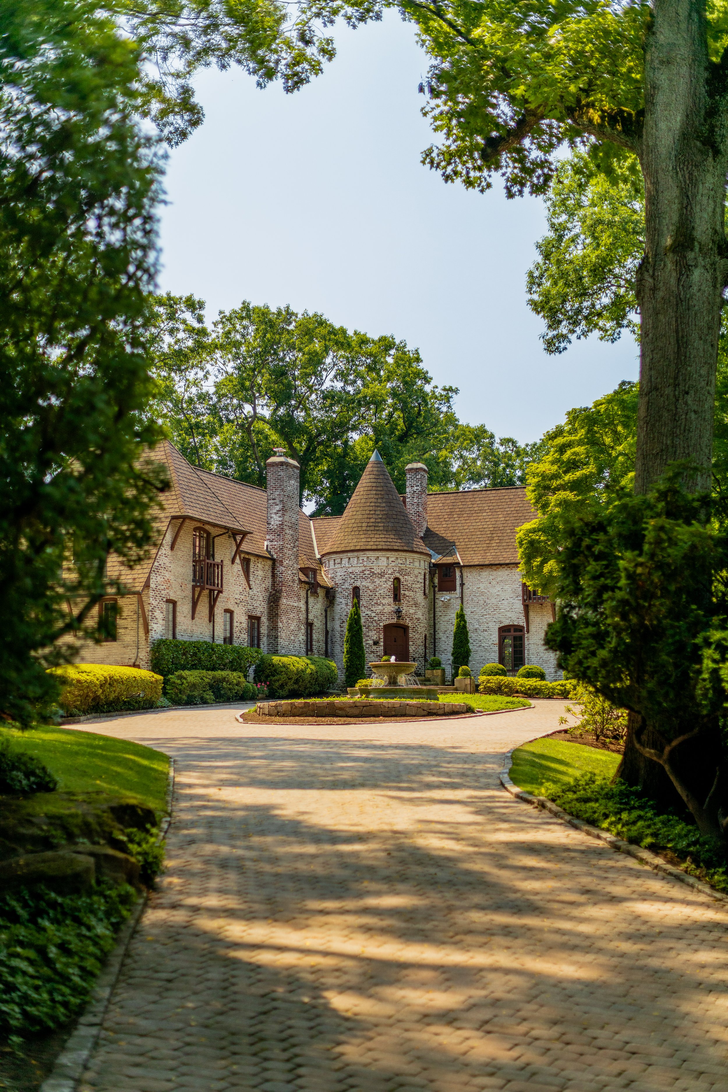 7 Upland Dr (3 of 110).jpg