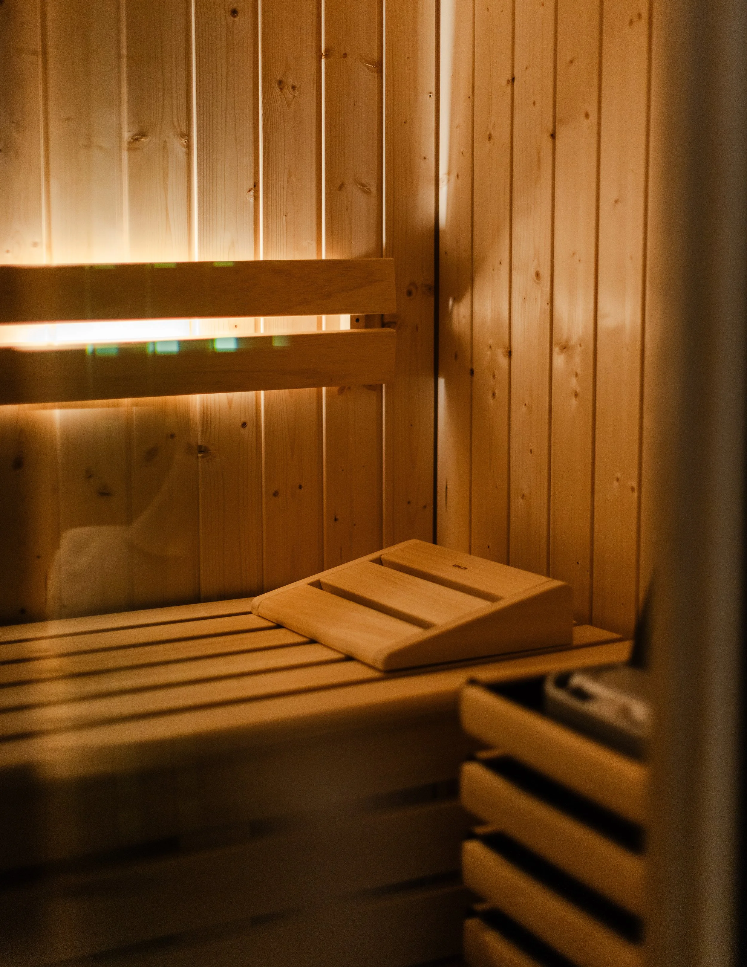 sauna detail.jpg