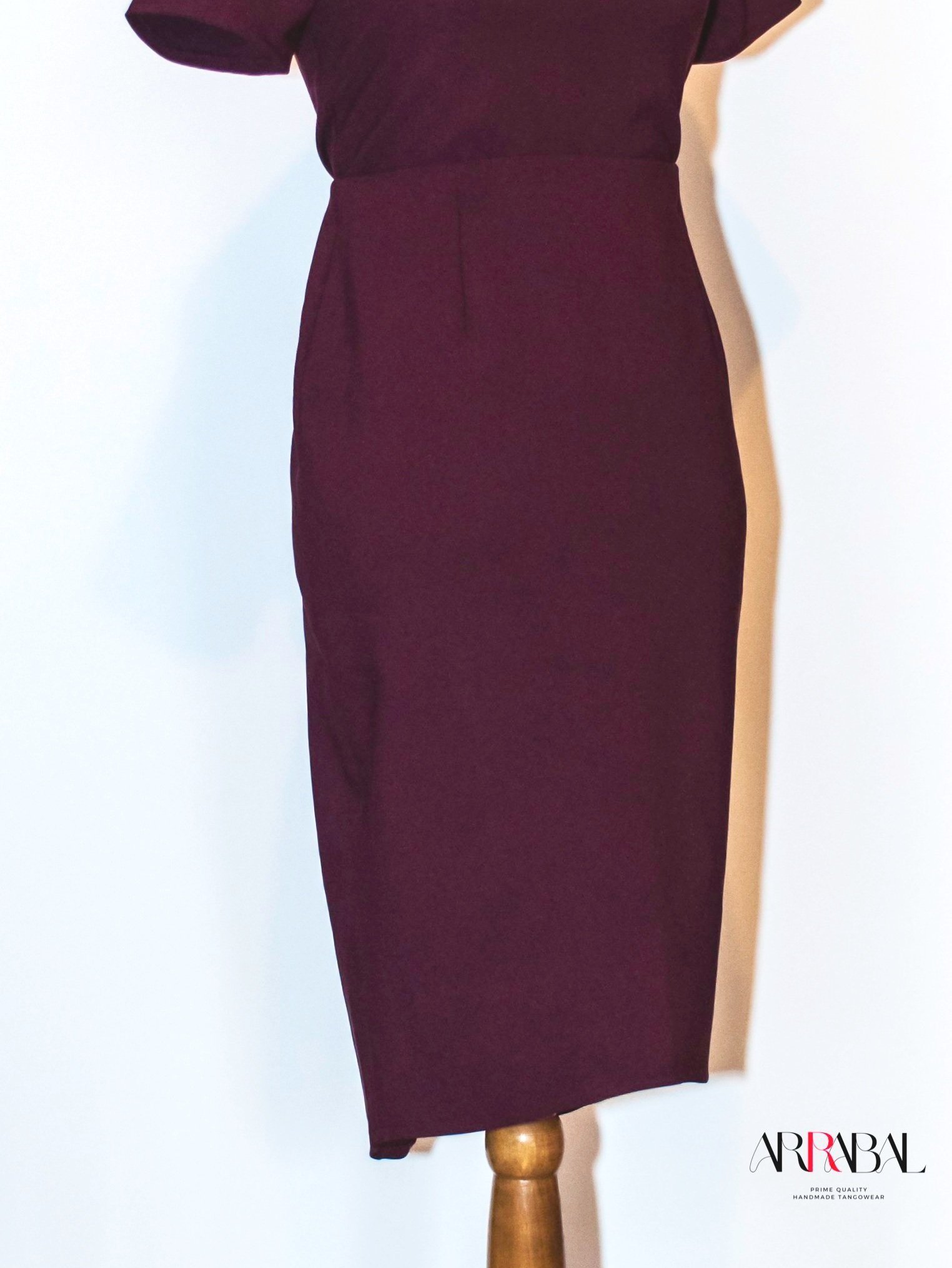 Sacada Burgundy Stretch Tango Pencil Skirt with Back Slit – Elegant & Flexible for Tango Dancing