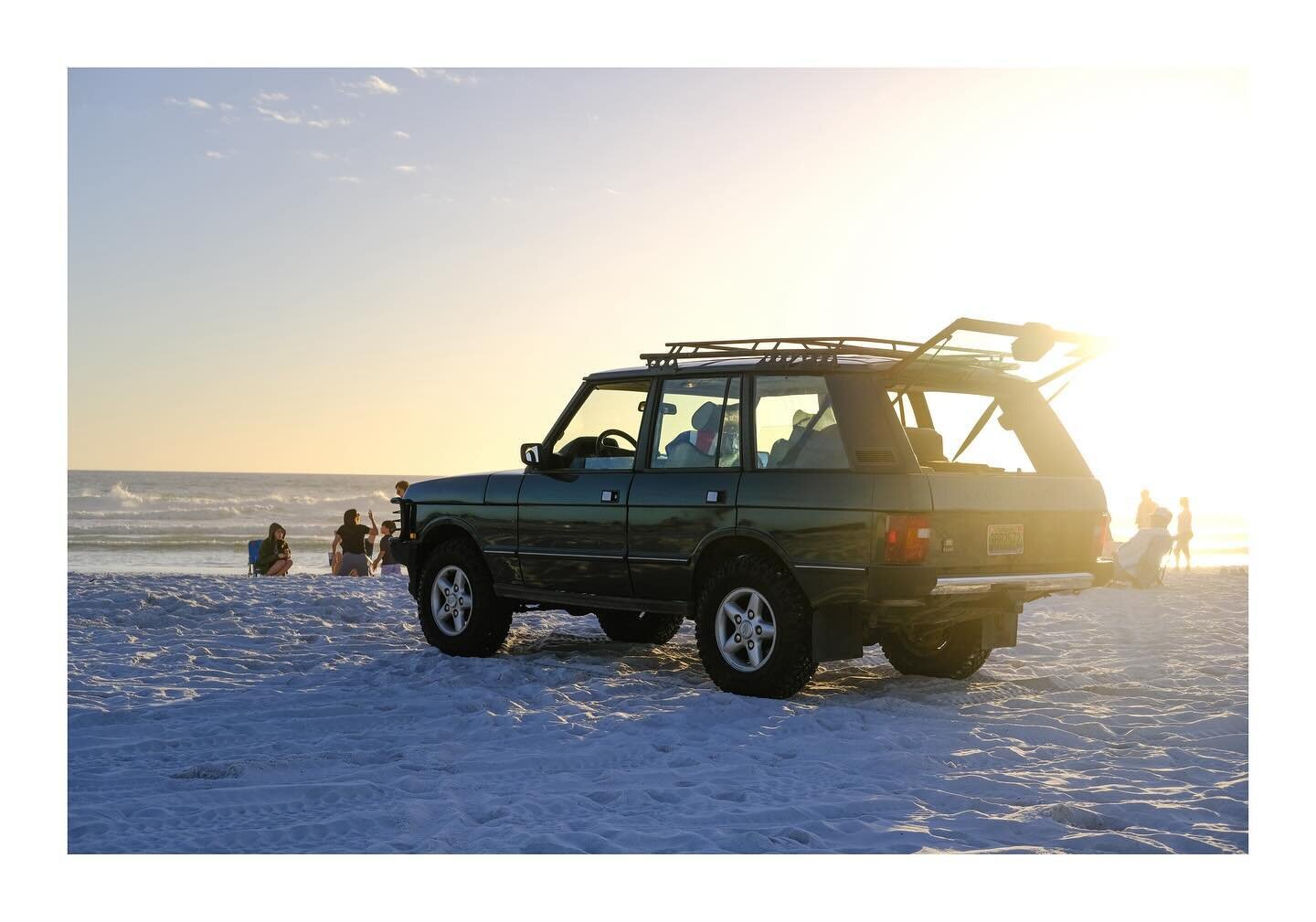 The good life 🏁

@landrover @landroverusa #landrover #landroverusa #rangerover #graytonbeach #graytonbeachfl #sunset #oceanview #dreamcars #driveclassics #classicdriver #southwalton #sowal #carsof30a #camberevents #30a #beachlife #beachvibes