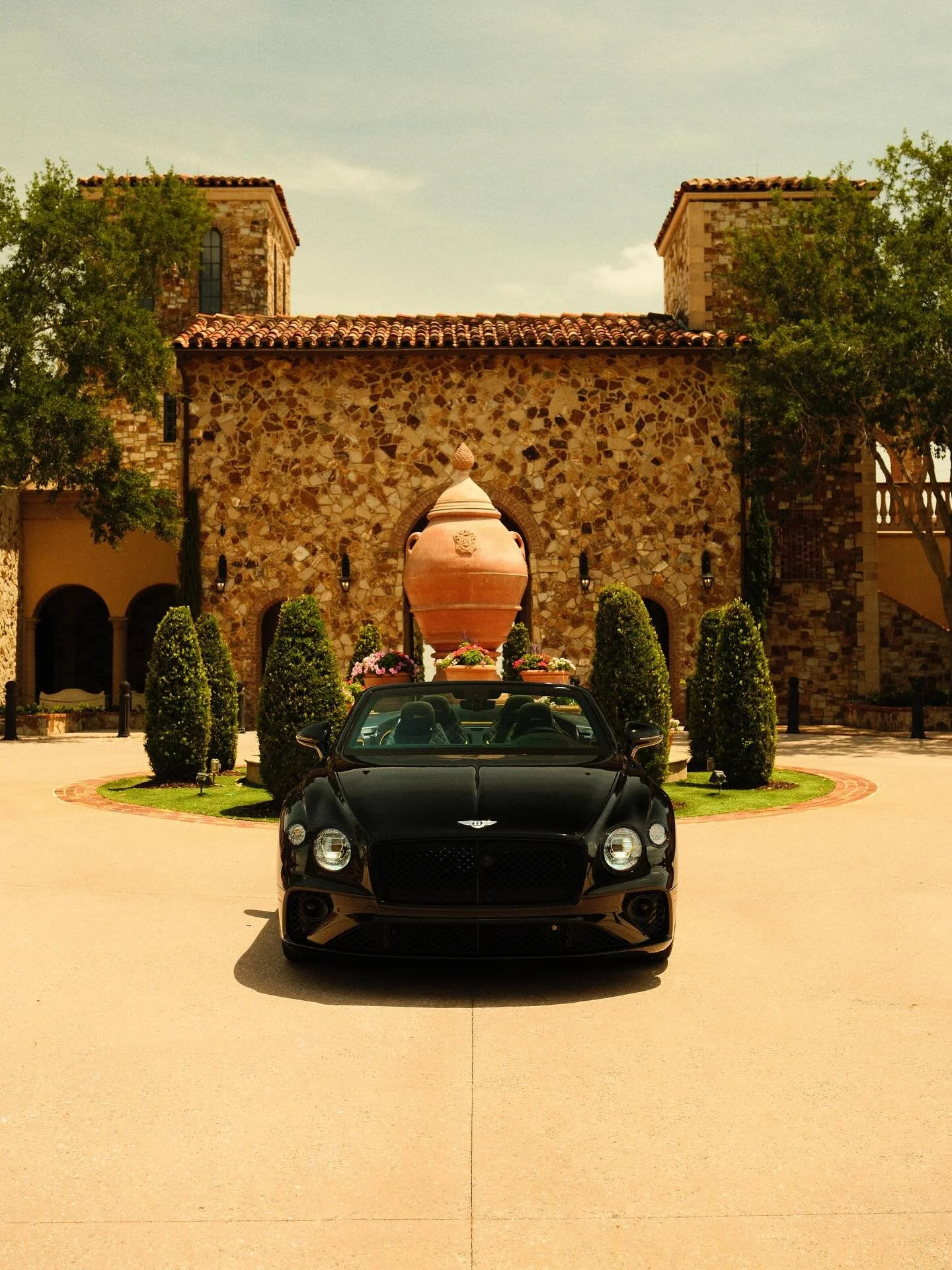 Get ready to experience Cars of 30A at Alys Beach through the world of Bentley 🏁

Craftsmanship. Performance. Luxury 

@bentleyorlandofl @fieldsmotorcarsorlando @alysbeach #carsof30a #alysbeach #bentley #bentleymotors #luxurycars #dreamcars #30a #du