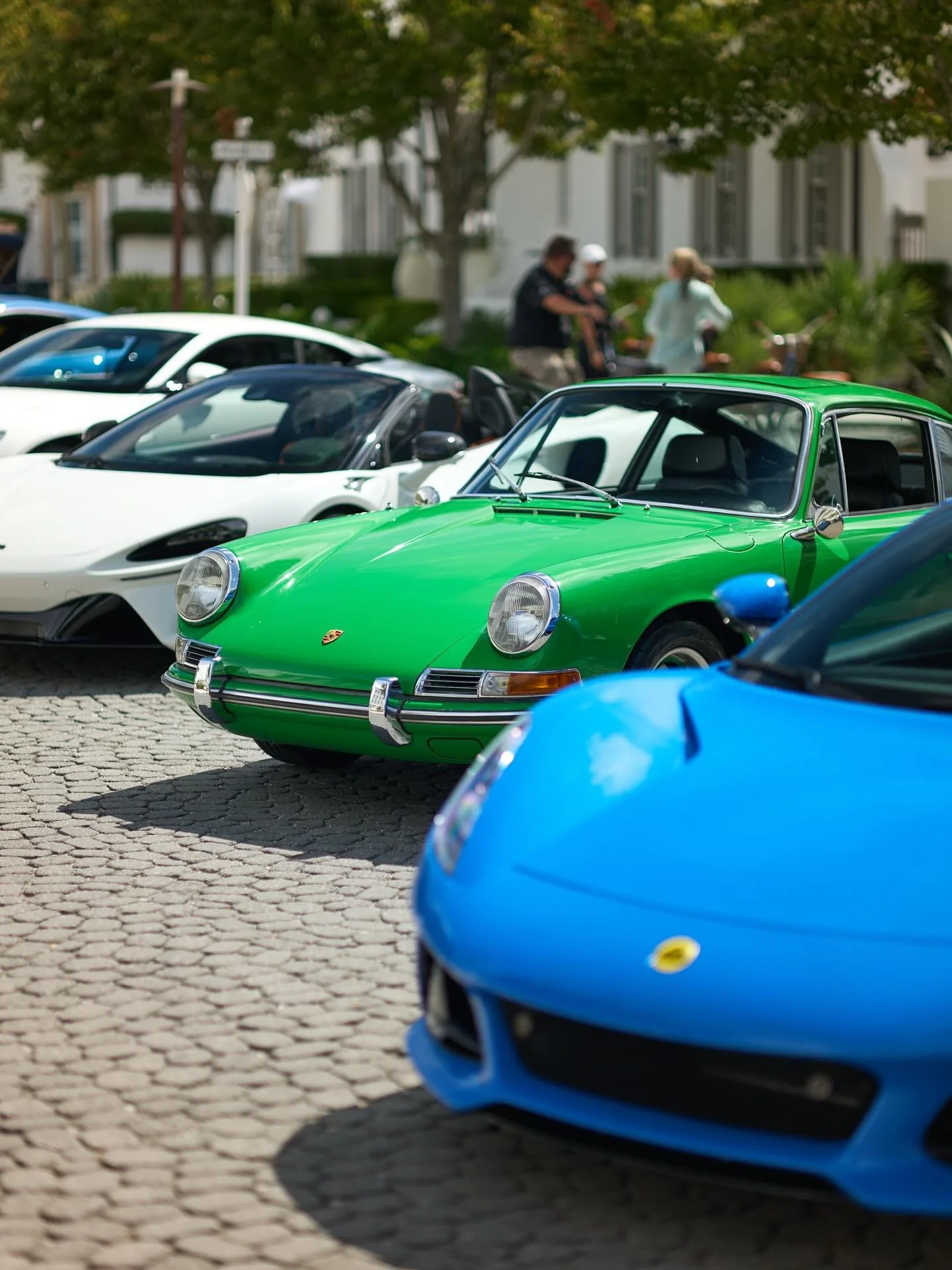 Where exquisite design meets automotive performance 🏁
(day 3 of 3)

📷 @razkrog 

@alysbeach #alysbeach #carsof30a #30a #dreamcars #supercars #classiccars #exoticcars #fastcars #luxuryevent #dupontregistry #drivetastefully #cars #performancecars #ar