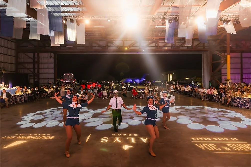 In true hangar fashion 🏁

@alysbeach @southernskyaviation @dupontregistry #carsof30a #alysbeach #southernskyaviation #30a #dupontregistry #supercars #dreamcars #cars #privatejets #luxuryevent #hangar #supercarlife