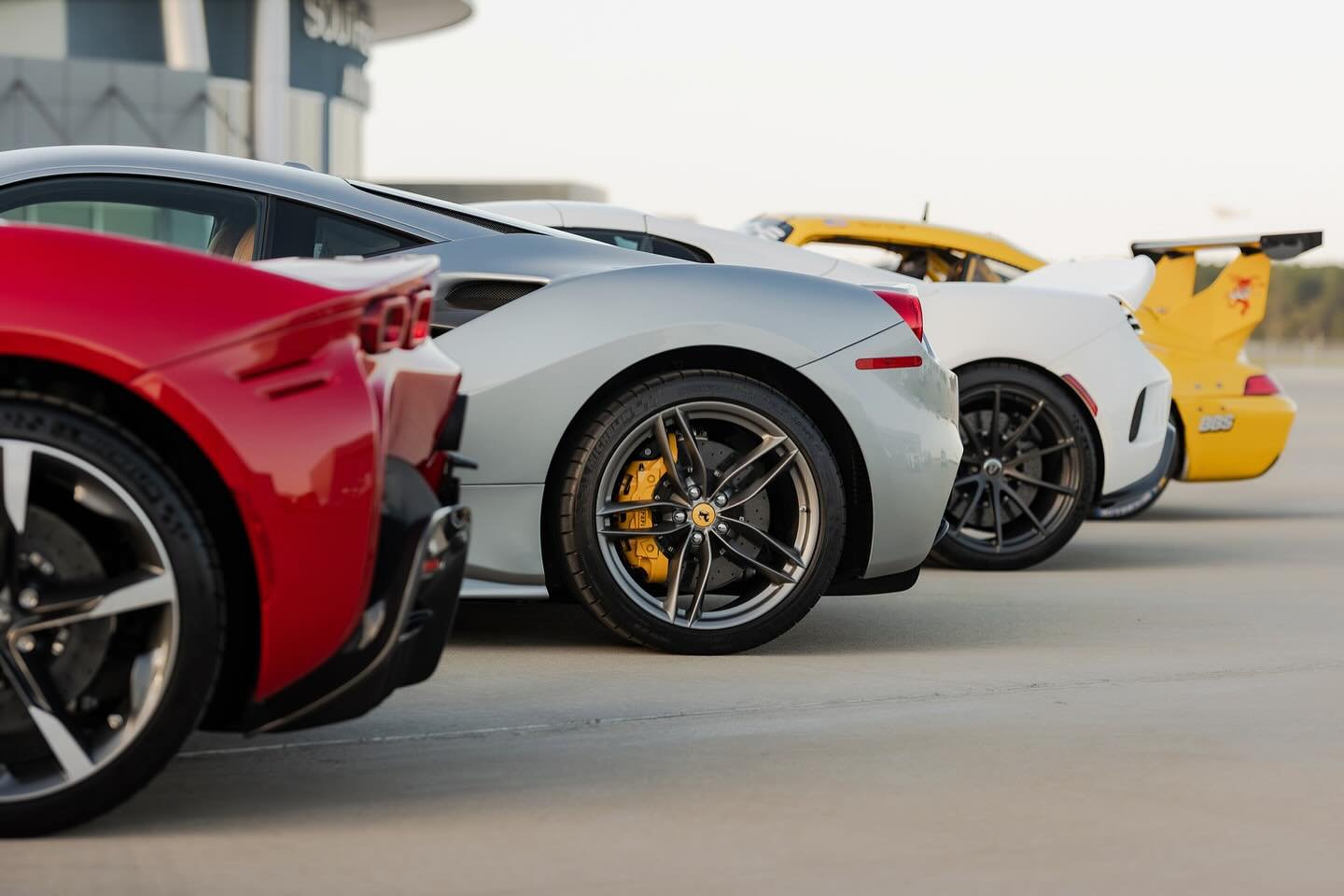 A different kind of speed on the tarmac 🏁

📷 @razkrog 

@alysbeach @southernskyaviation @dupontregistry #carsof30a #supercars #dreamcars #fastcars #beachlife #supercarlifestyle #alysbeach #dupontregistry #flyprivate #luxuryevent #cars #ferrari #mcl
