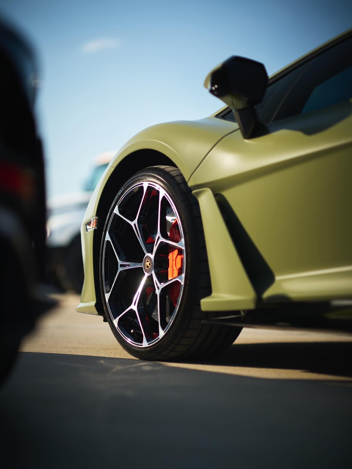 LAMBO 🏁

📷 @razkrog 

@lamborghini @alysbeach @southernskyaviation #carsof30a #alysbeach #lamborghini #supercars #lamborghinirevuelto